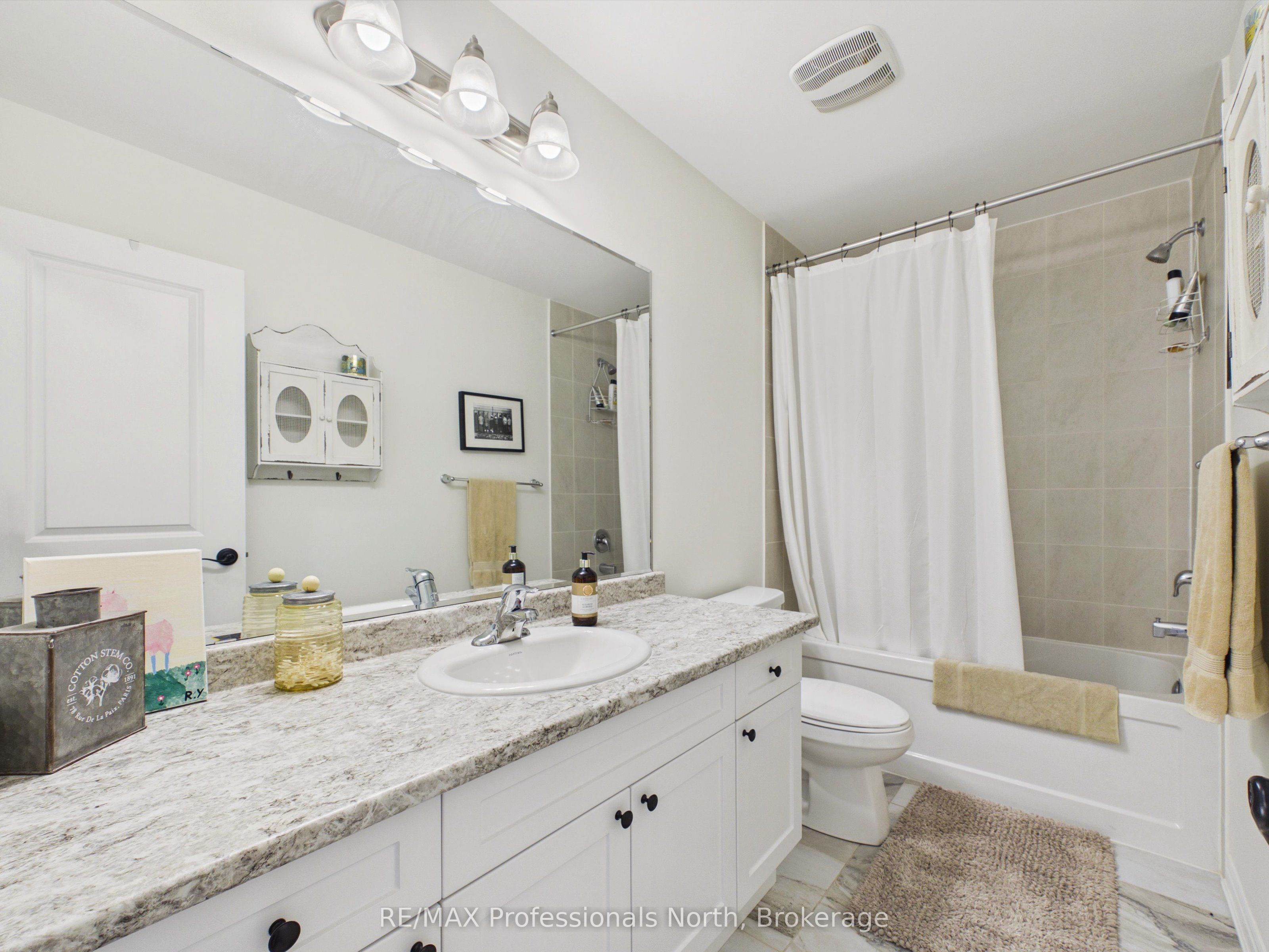 42 Chambery Street Property Photo 32