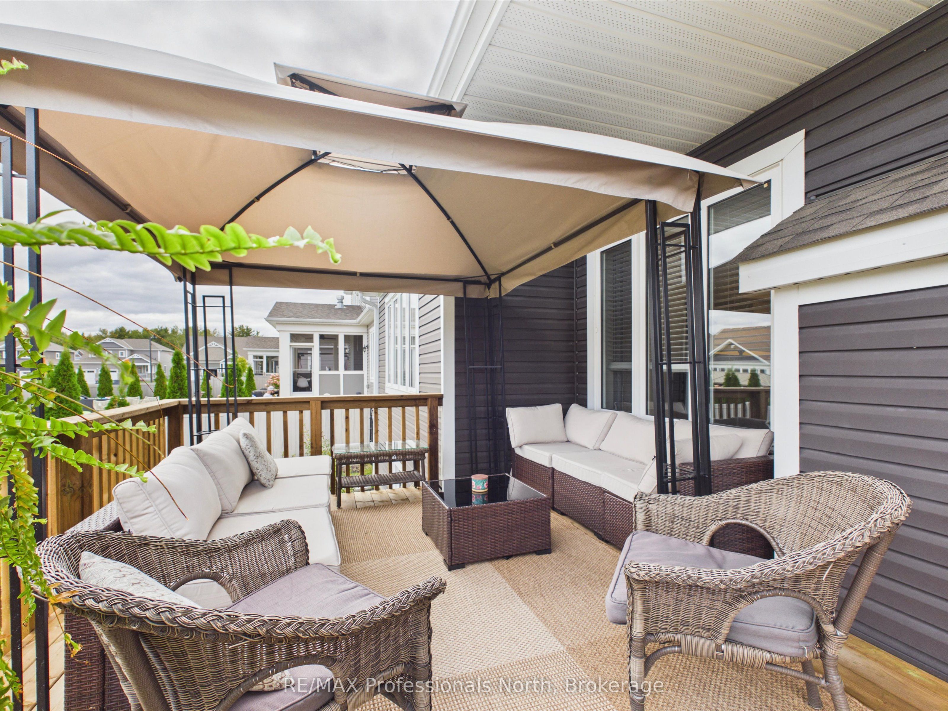 42 Chambery Street Property Photo 36
