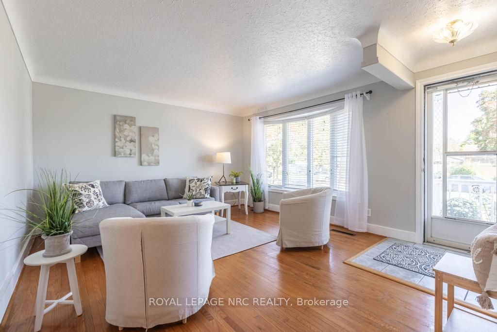 10 Ridgeview Avenue Property Photo 2