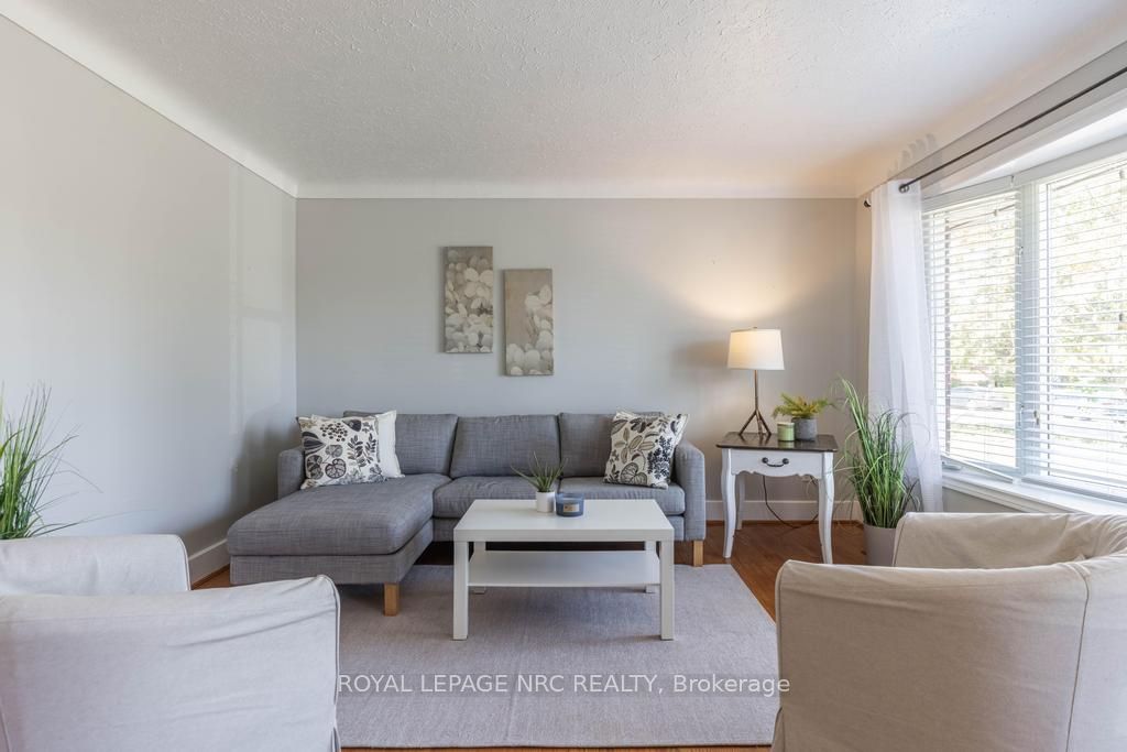 10 Ridgeview Avenue Property Photo 3