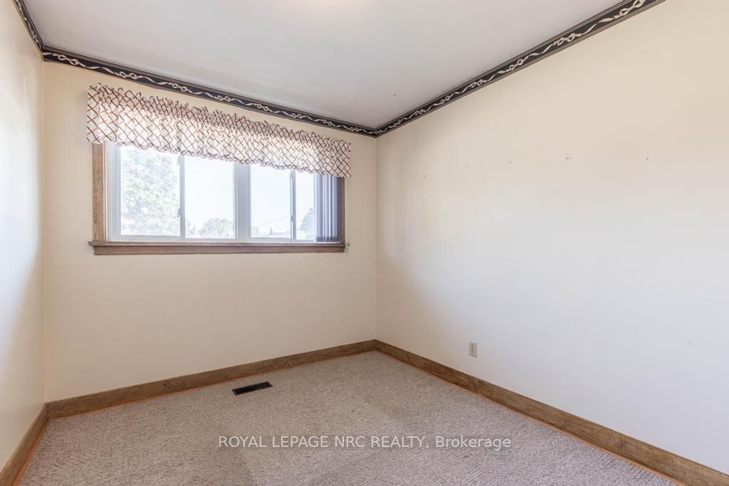 10 Ridgeview Avenue Property Photo 11