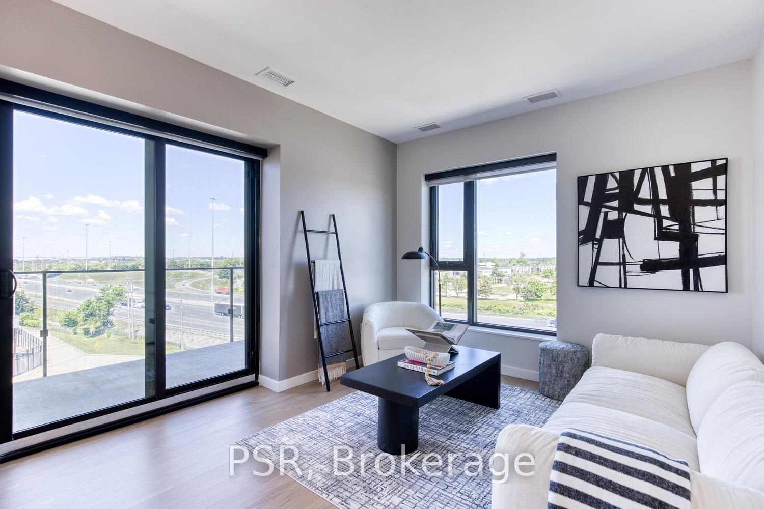 150 Hollywood Court 617 Property Photo 8