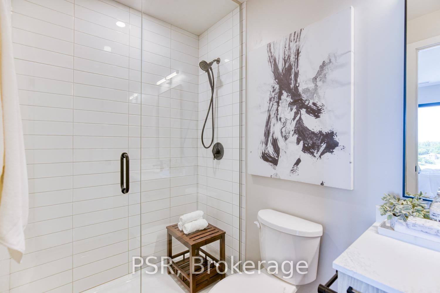 150 Hollywood Court 617 Property Photo 18