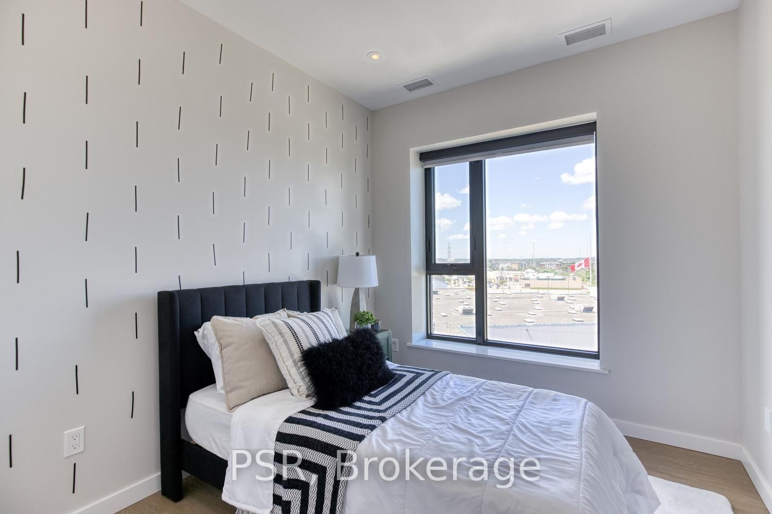 150 Hollywood Court 617 Property Photo 19