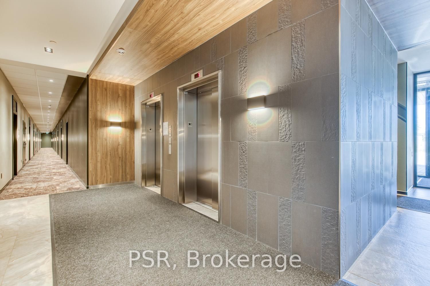 150 Hollywood Court 617 Property Photo 29