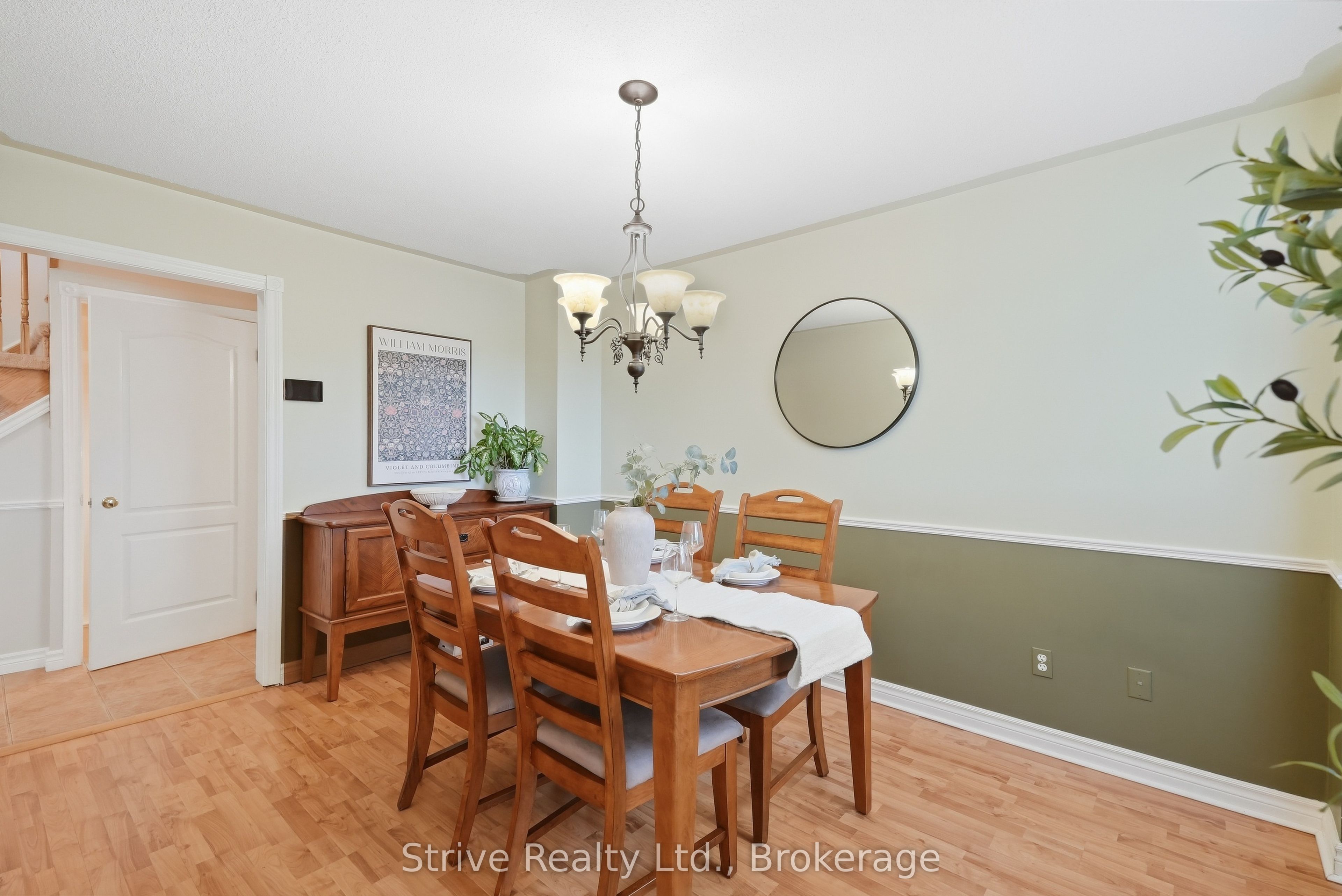 132 East House Crescent Property Photo 13