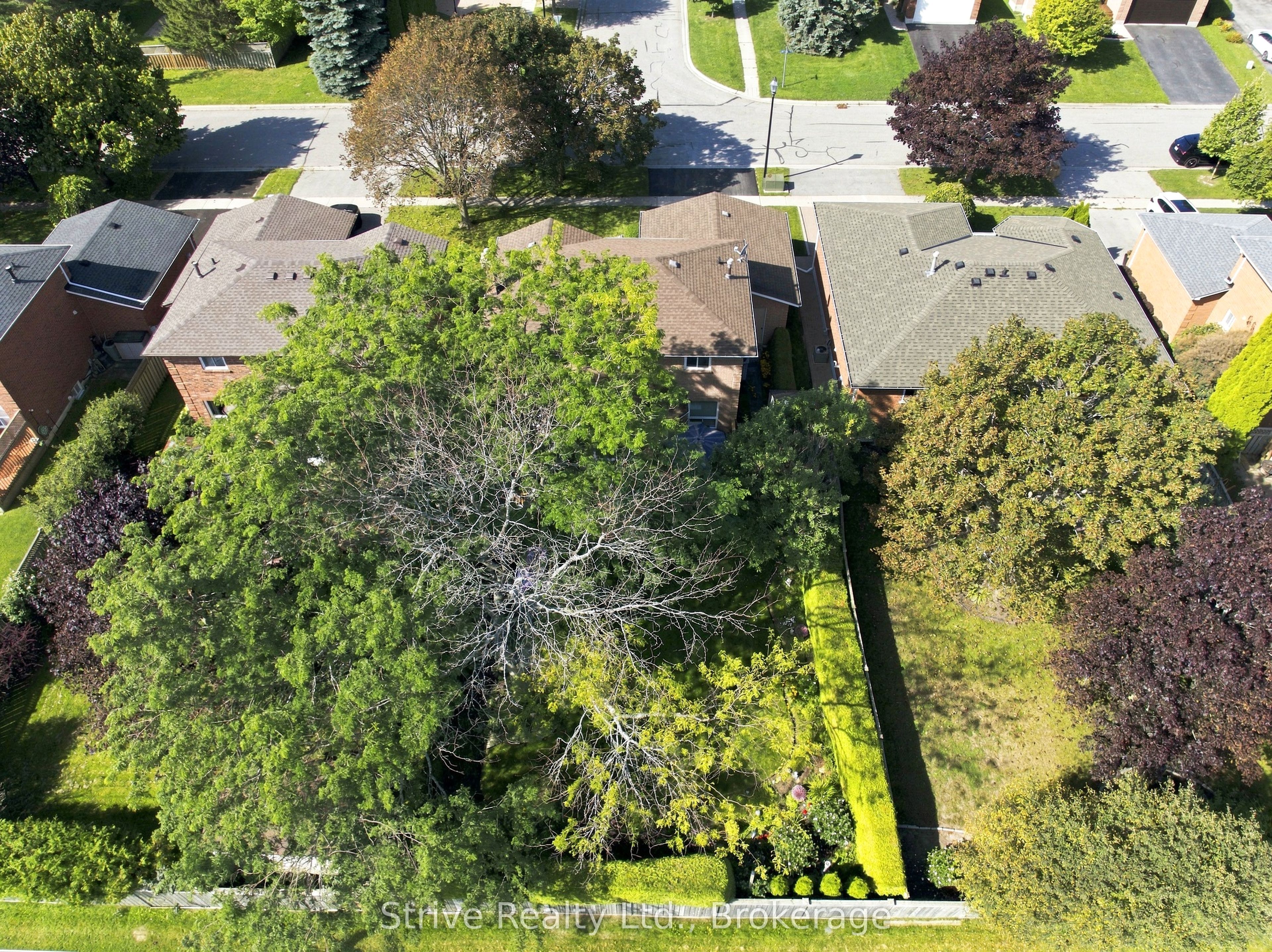 132 East House Crescent Property Photo 32