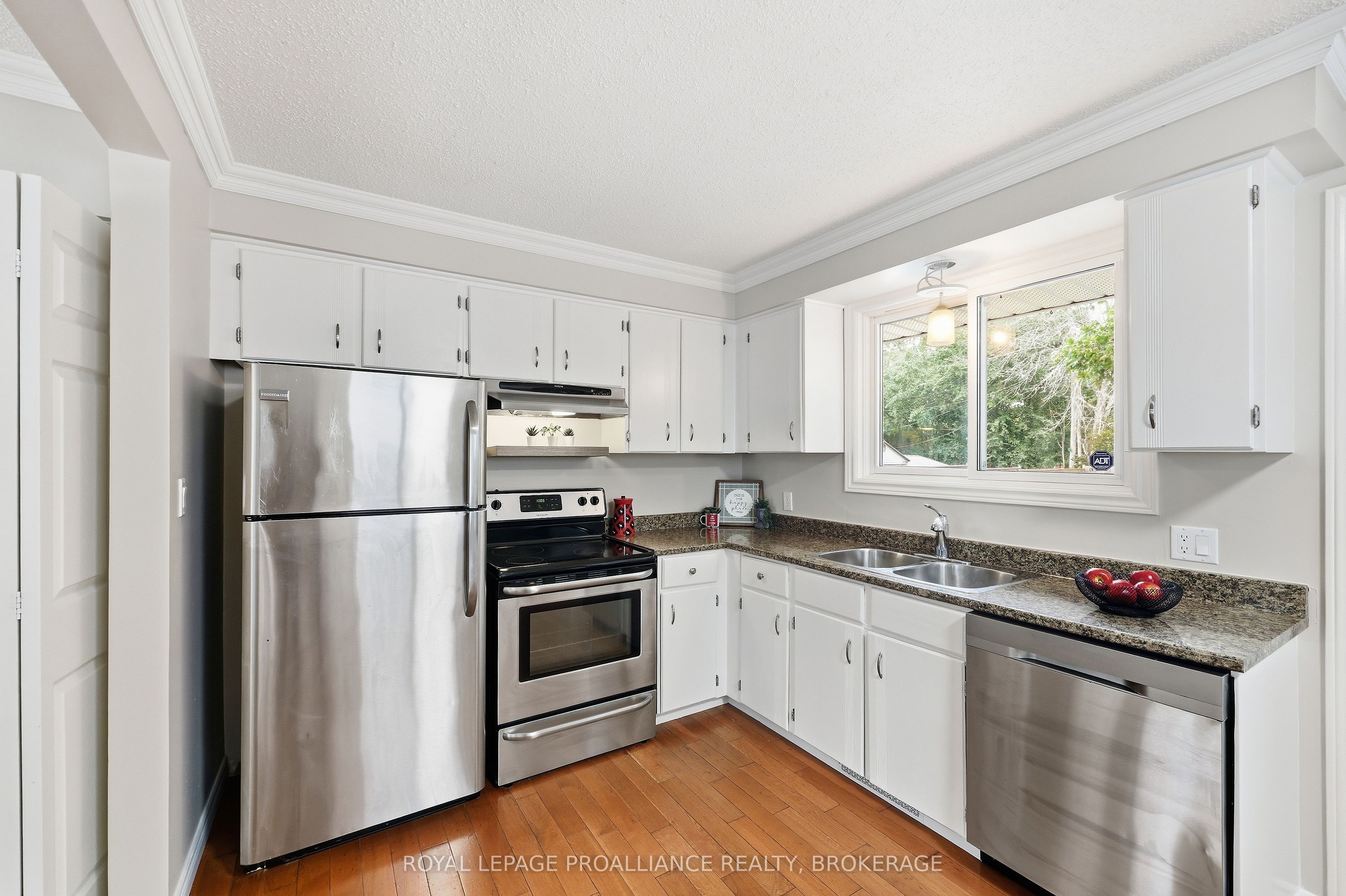 55 Folger Street Property Photo 25