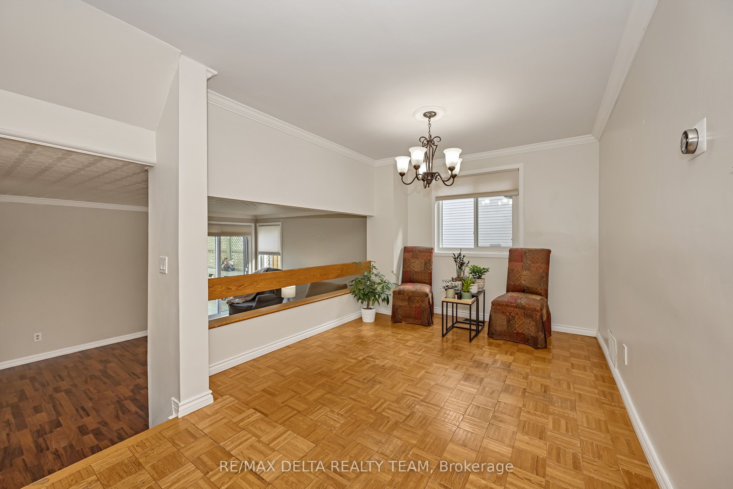 435 Duvernay Drive Property Photo 5