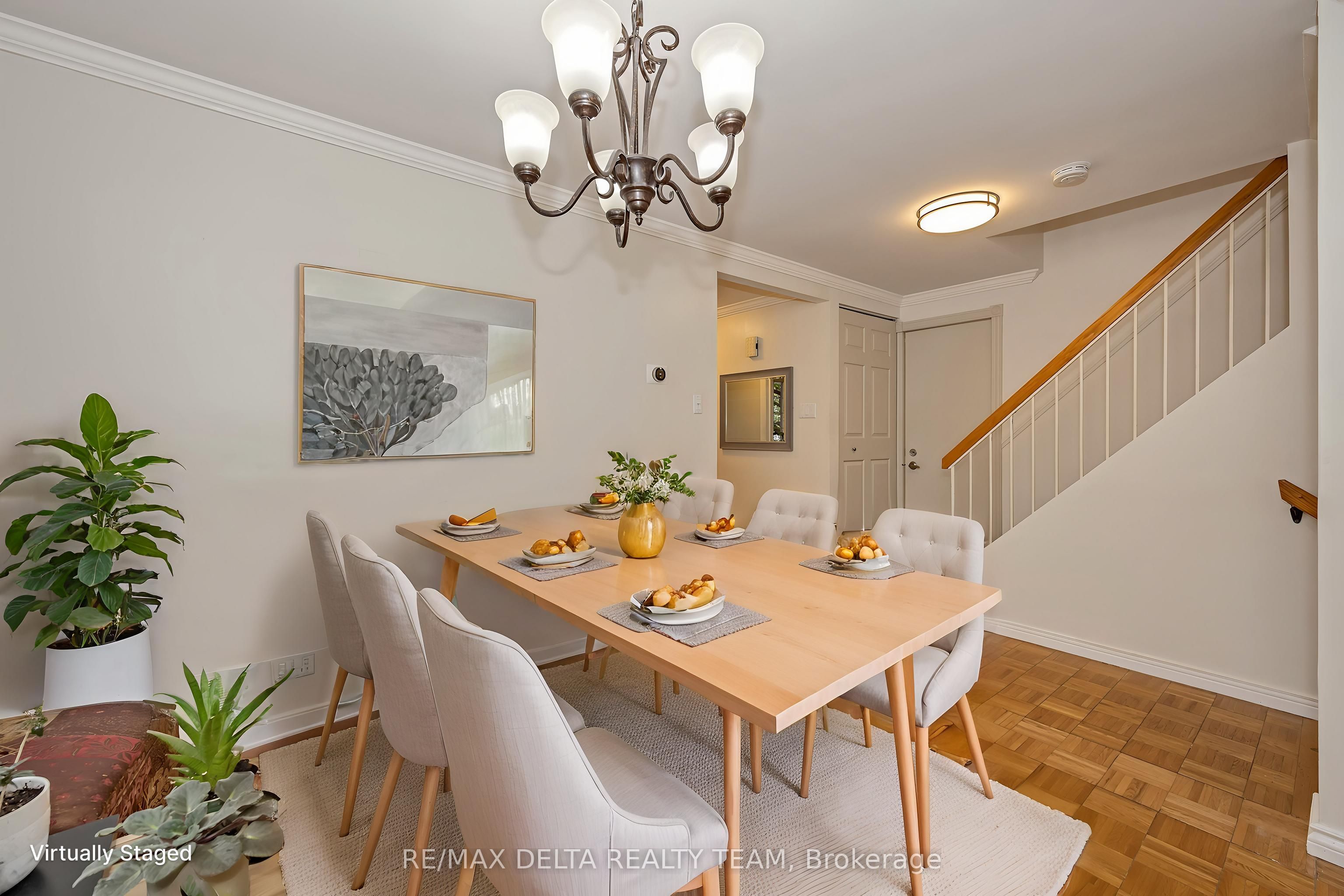 435 Duvernay Drive Property Photo 6