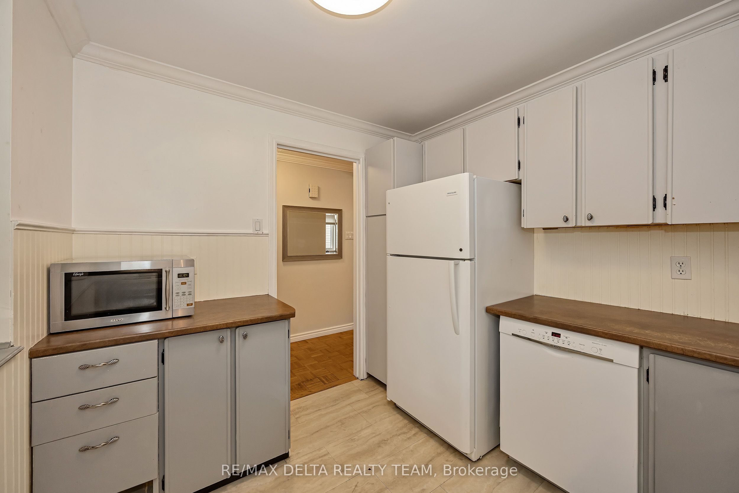 435 Duvernay Drive Property Photo 13