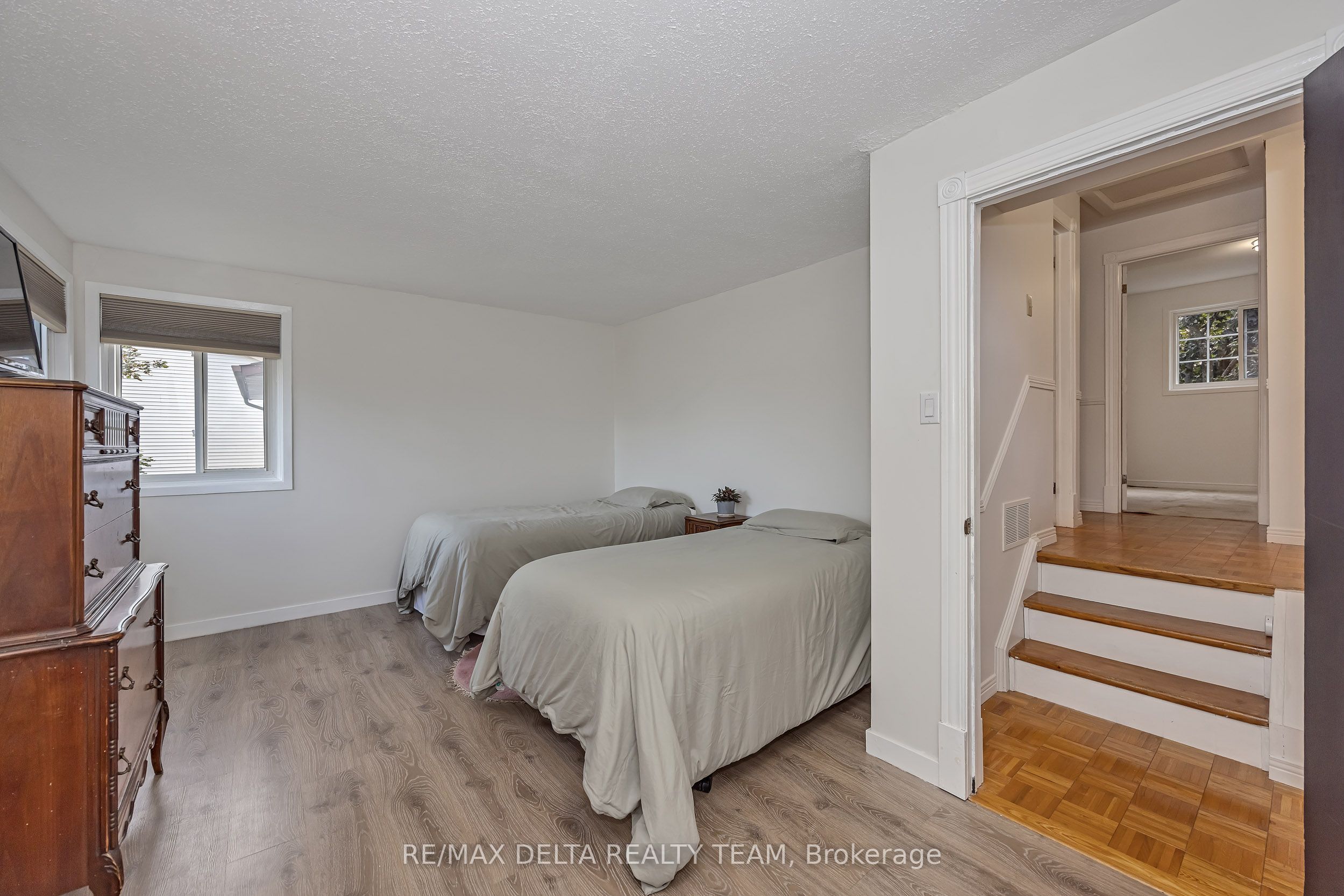 435 Duvernay Drive Property Photo 18