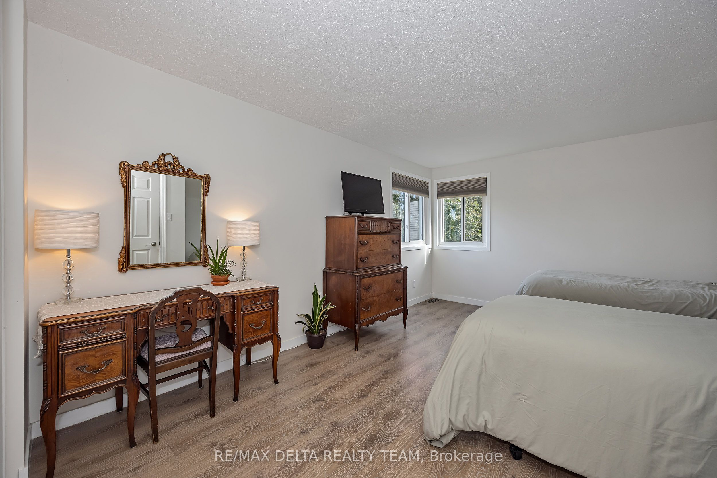 435 Duvernay Drive Property Photo 19