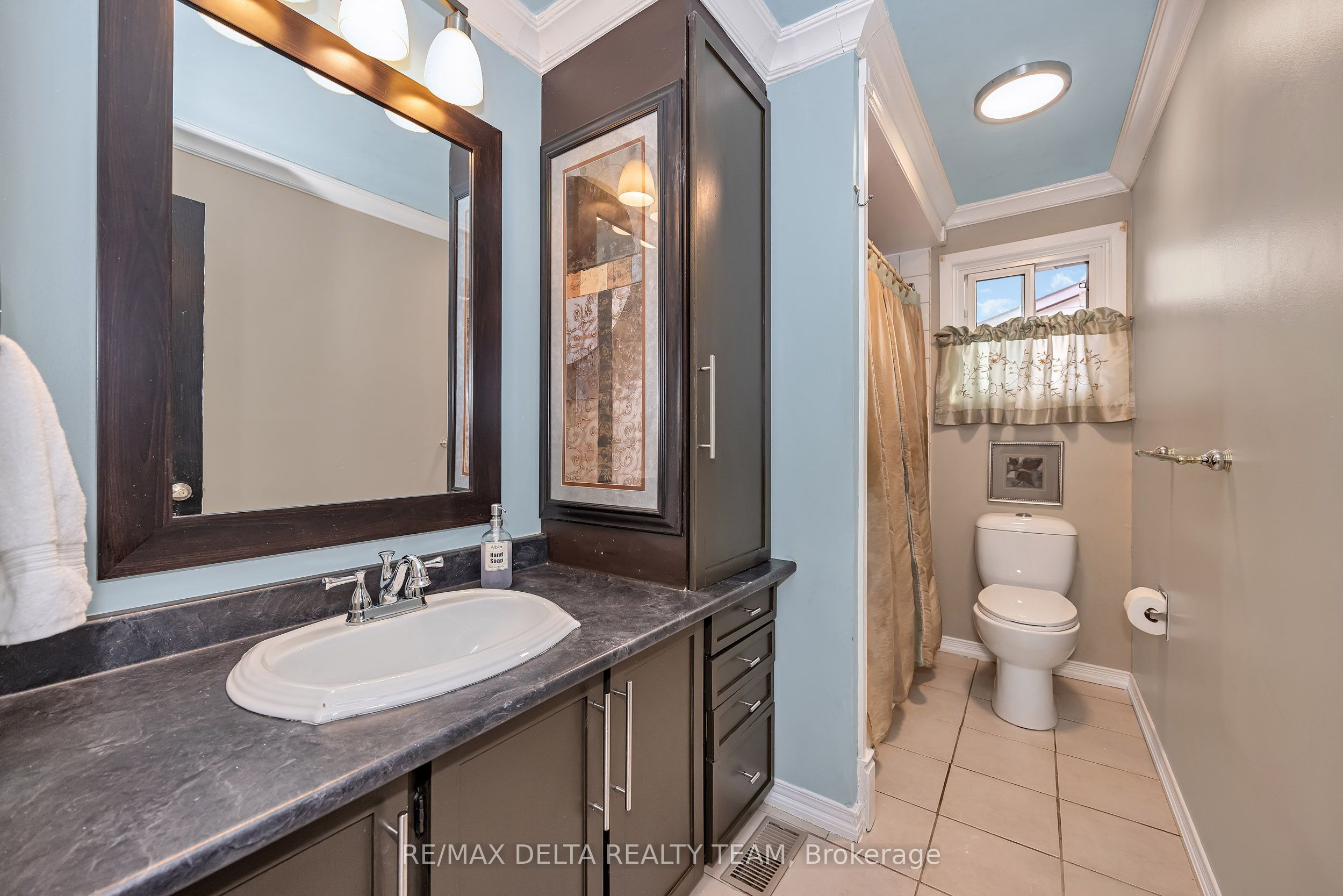 435 Duvernay Drive Property Photo 24