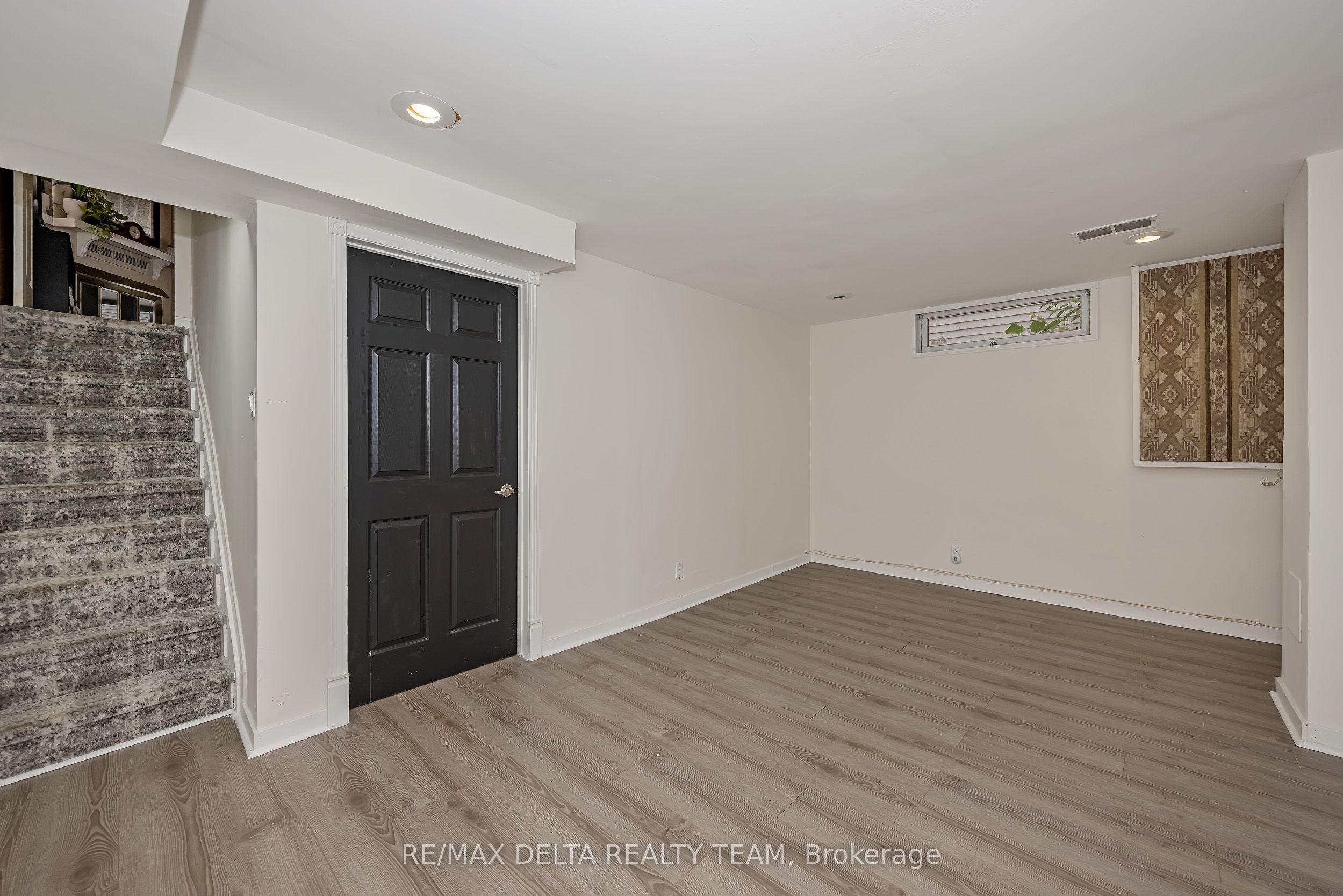 435 Duvernay Drive Property Photo 29