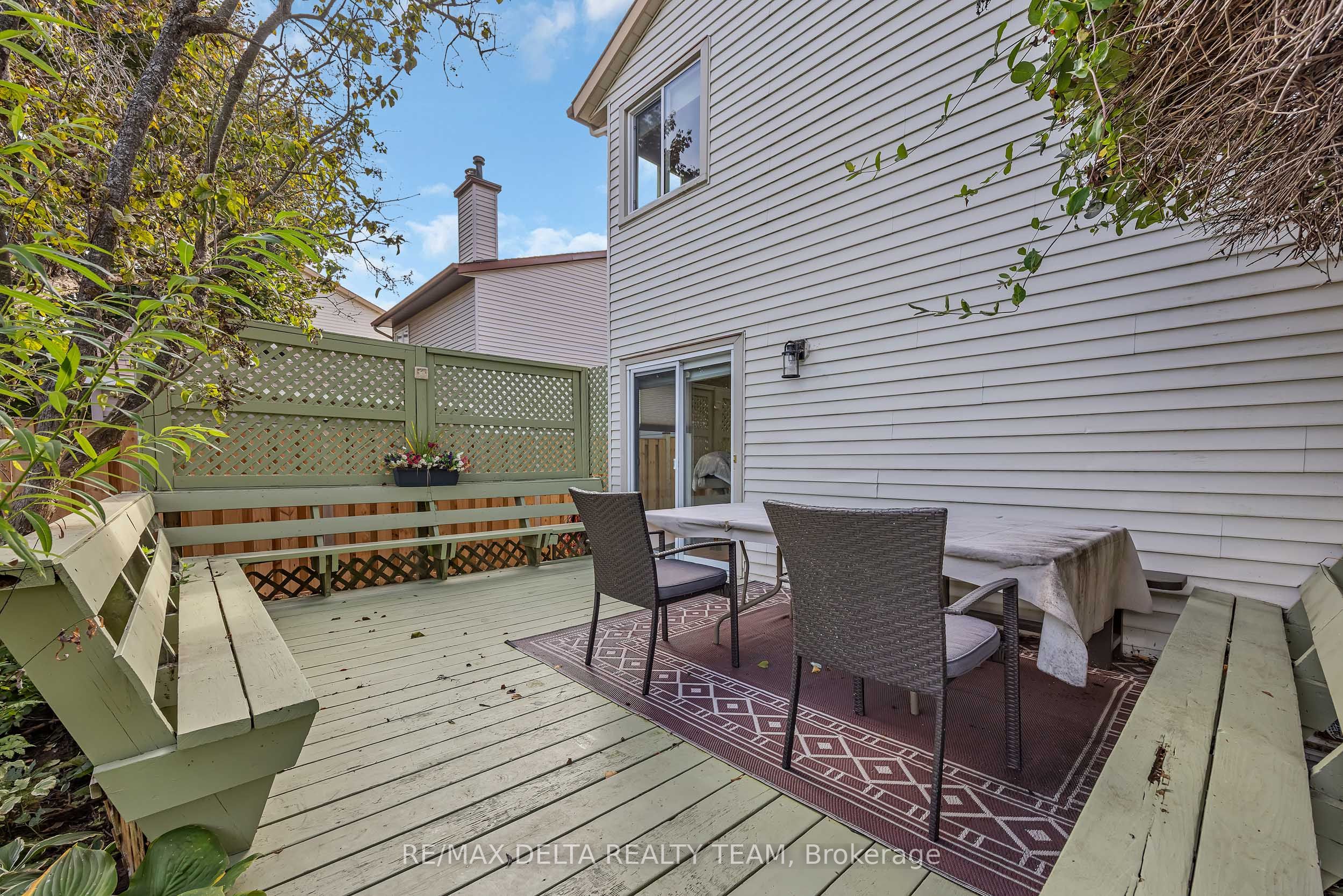 435 Duvernay Drive Property Photo 33