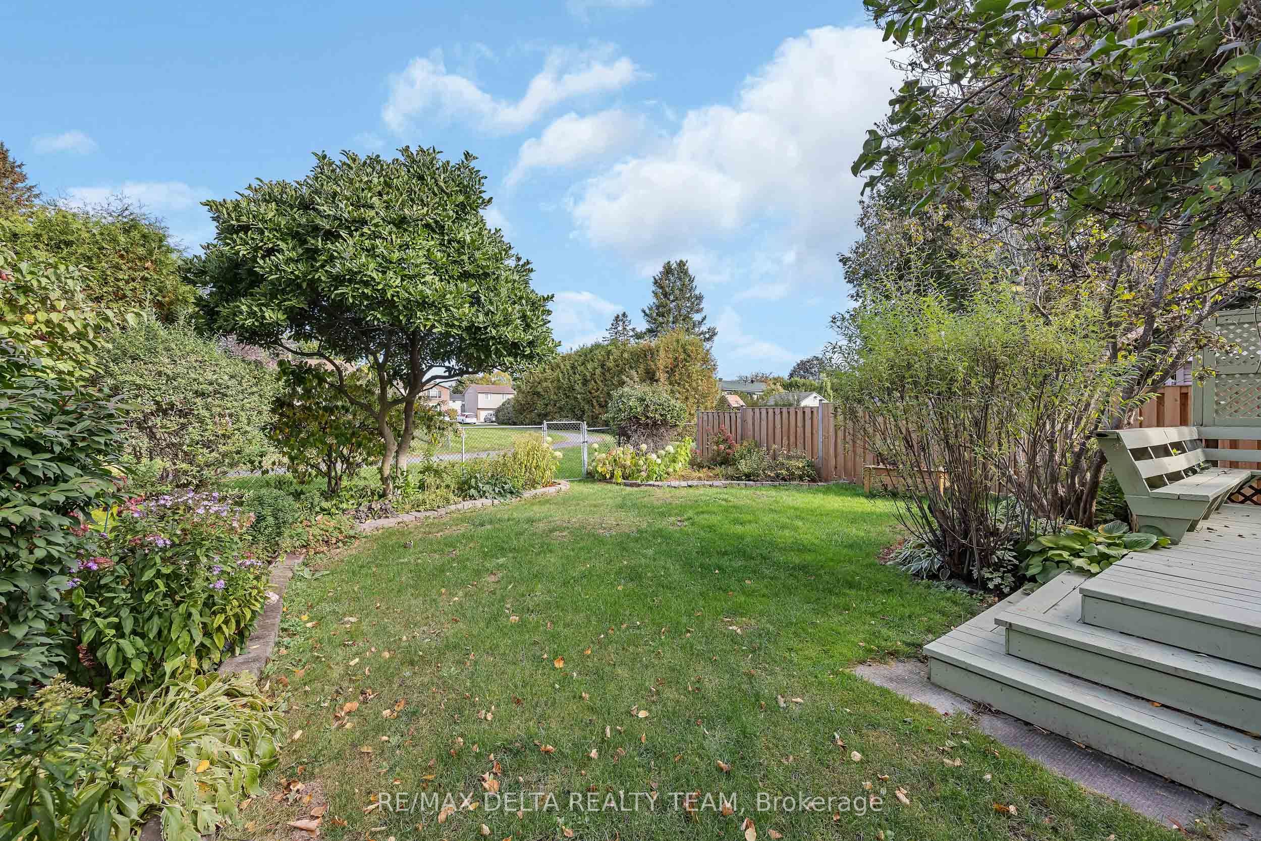 435 Duvernay Drive Property Photo 34