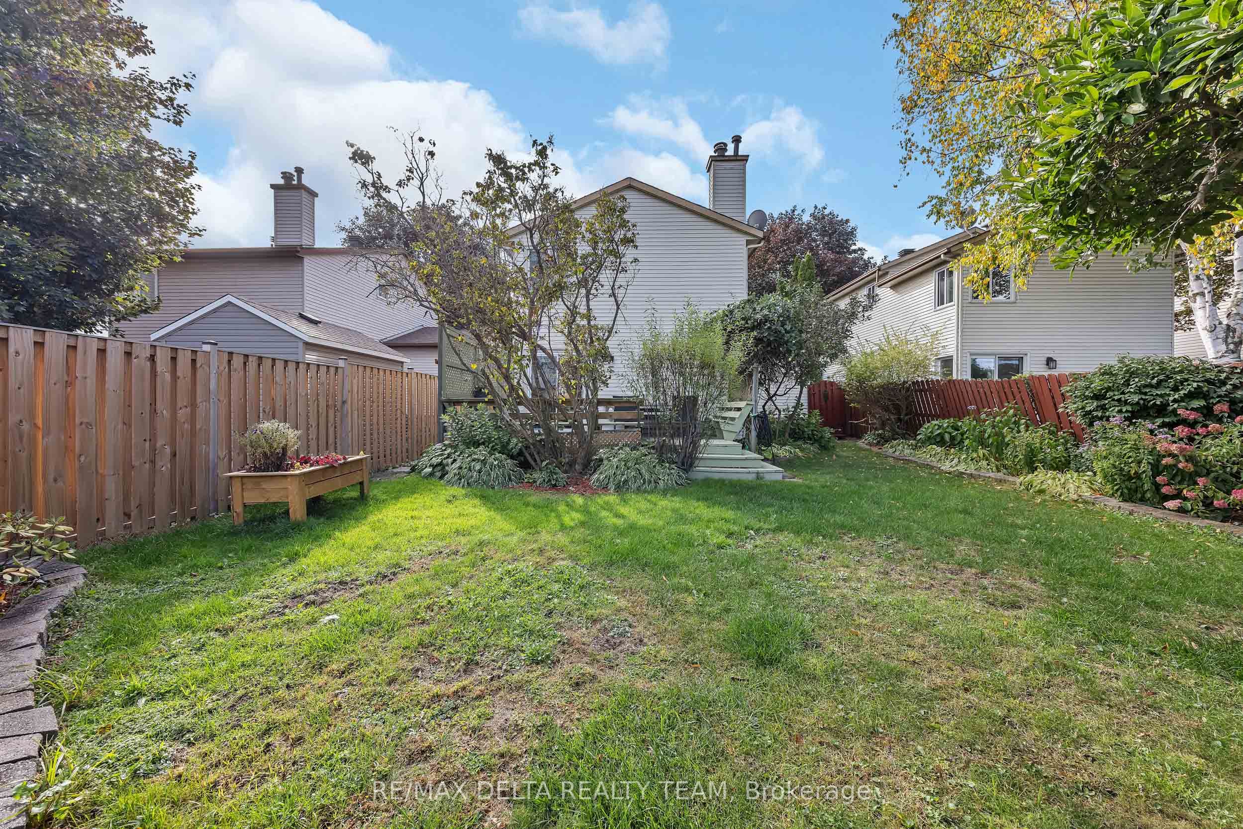 435 Duvernay Drive Property Photo 36