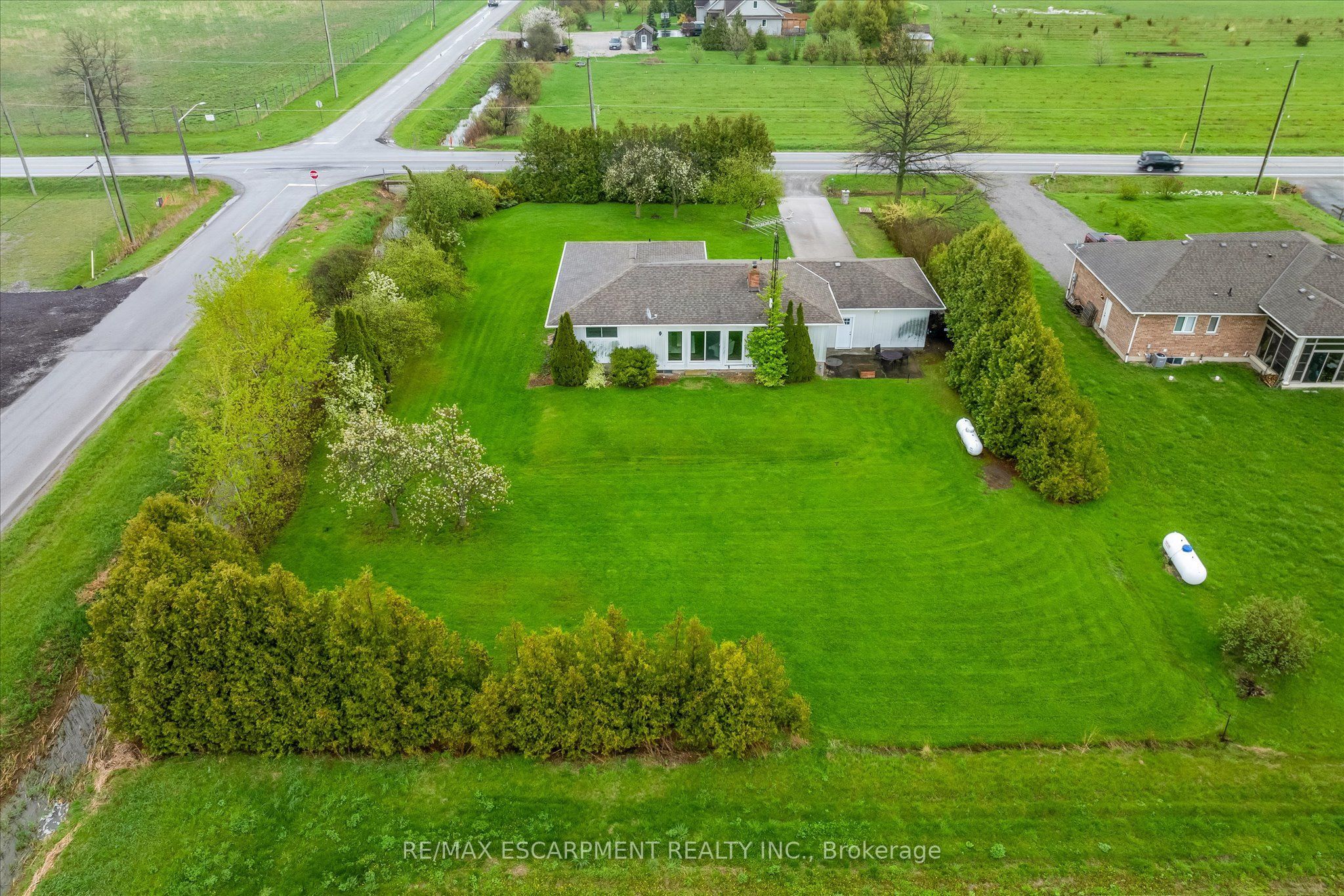 698 Concession 6 Road Property Photo 44