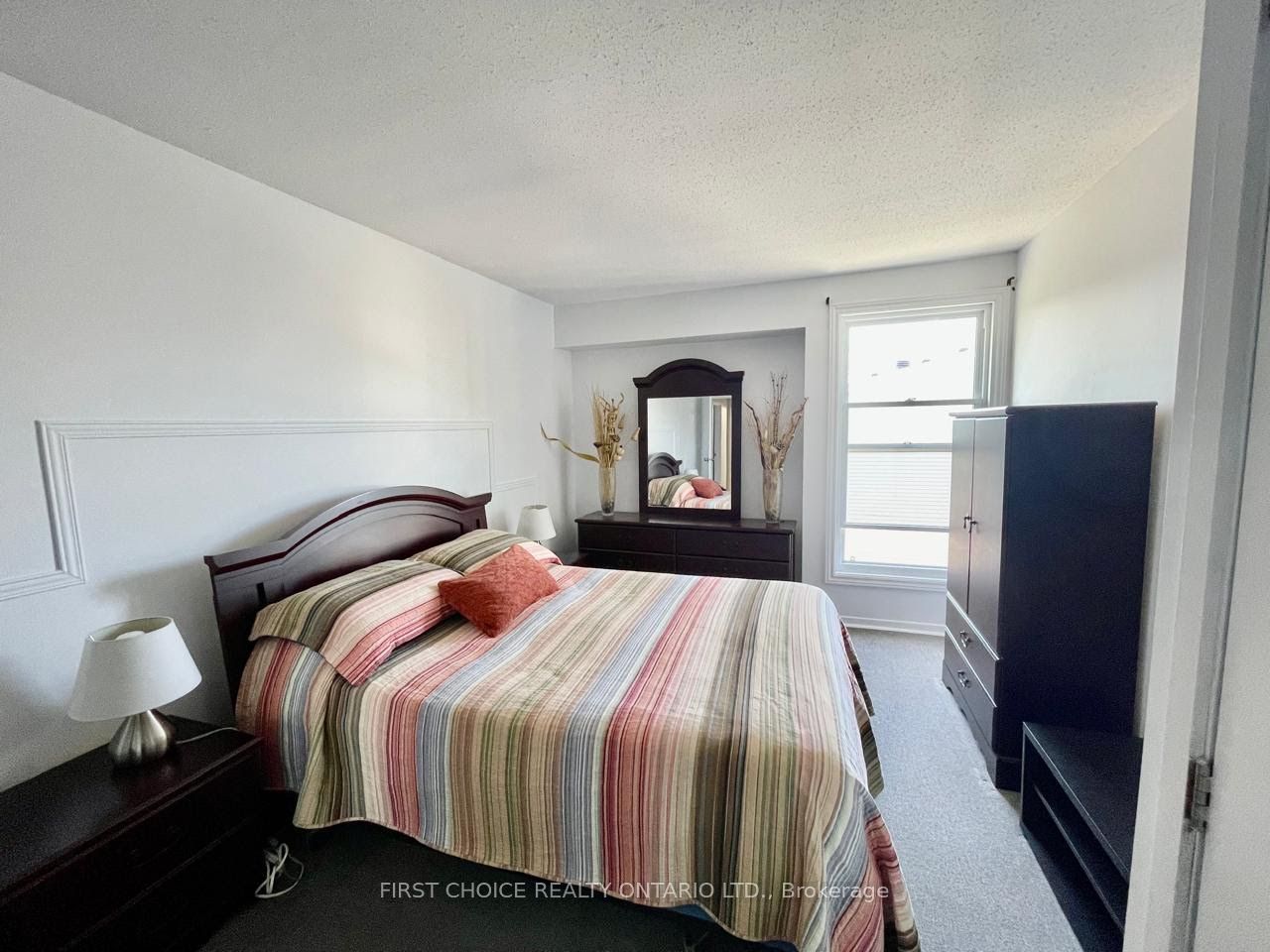 825 Cahill Drive W 186 Property Photo 11