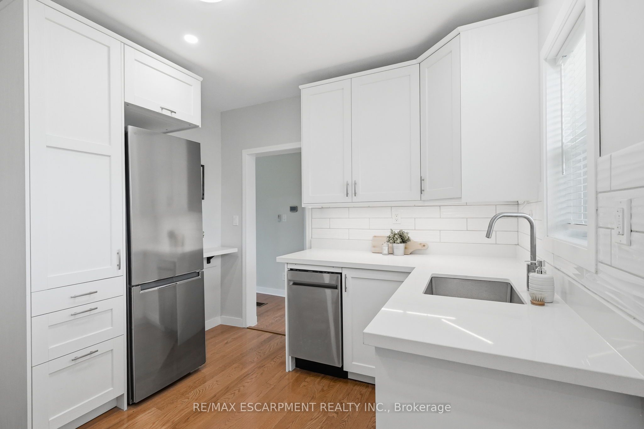 410 Beach Boulevard Property Photo 6