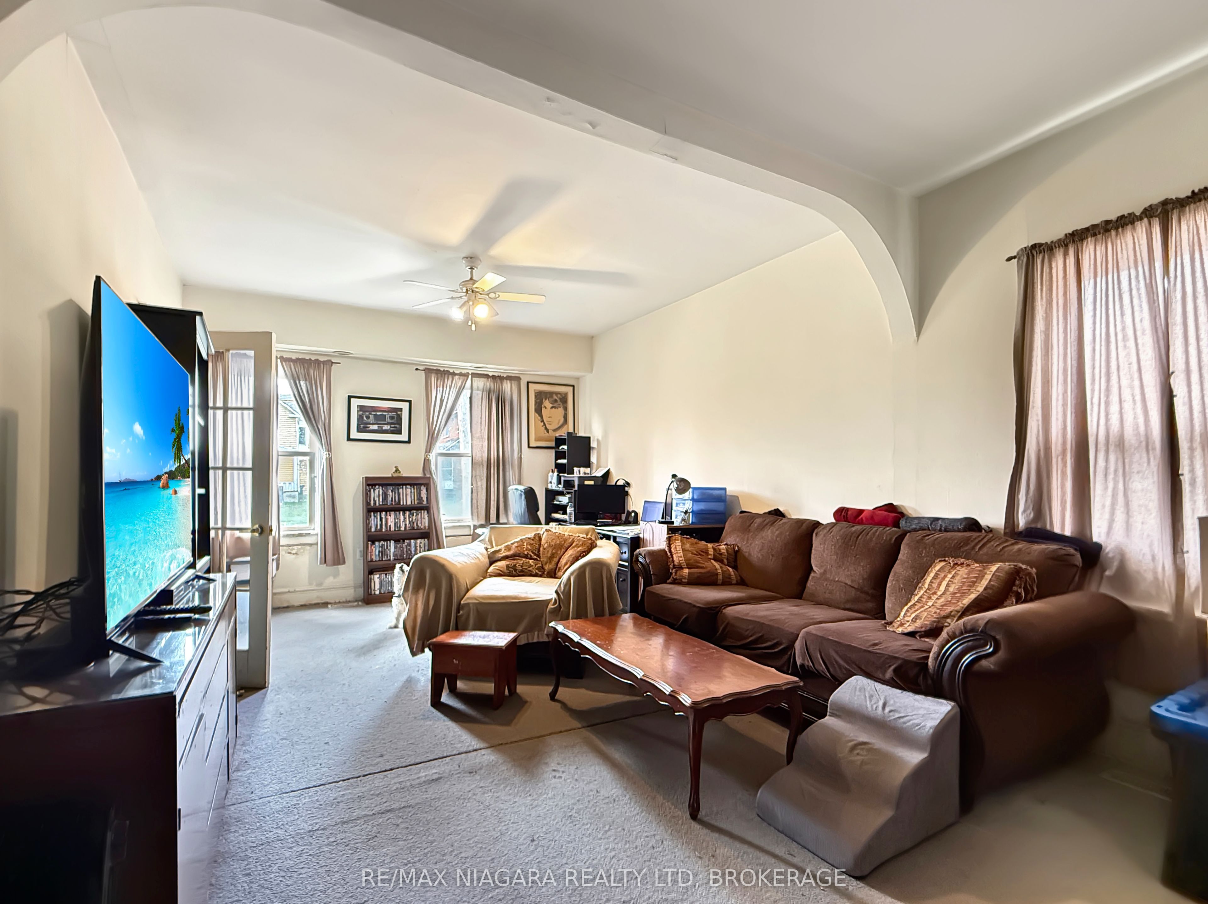 35 Forsythe Street Property Photo 2