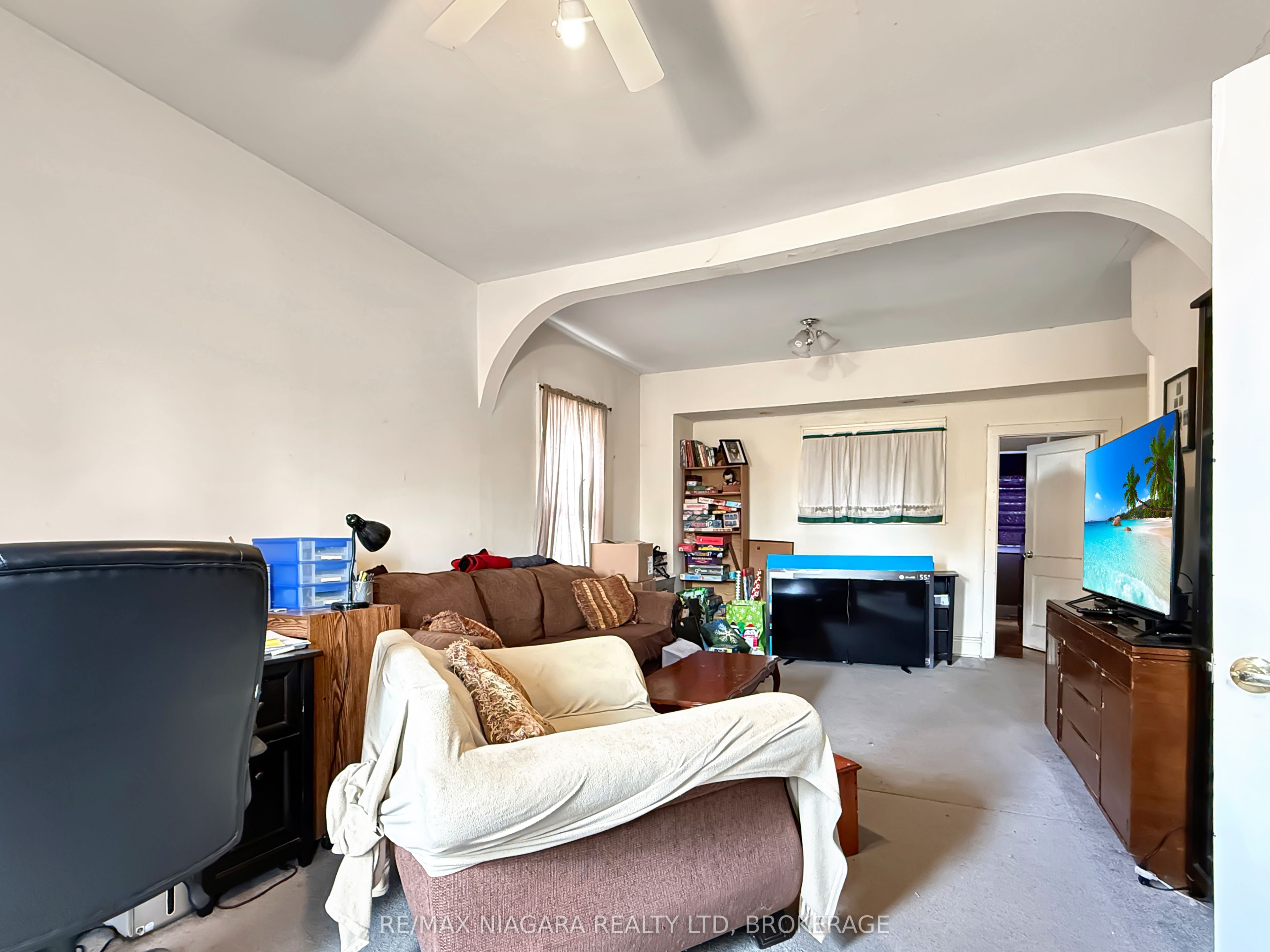 35 Forsythe Street Property Photo 3