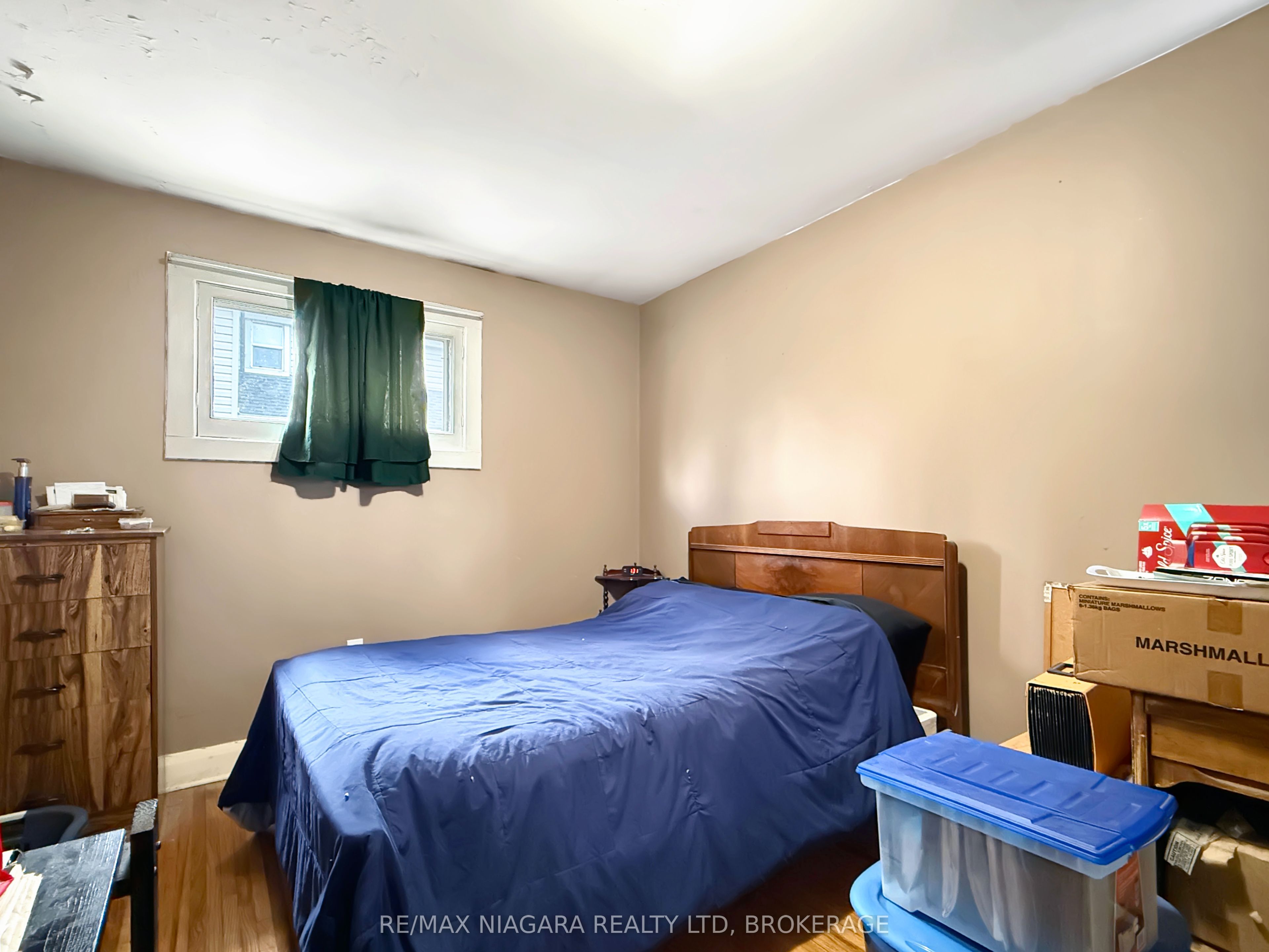 35 Forsythe Street Property Photo 8