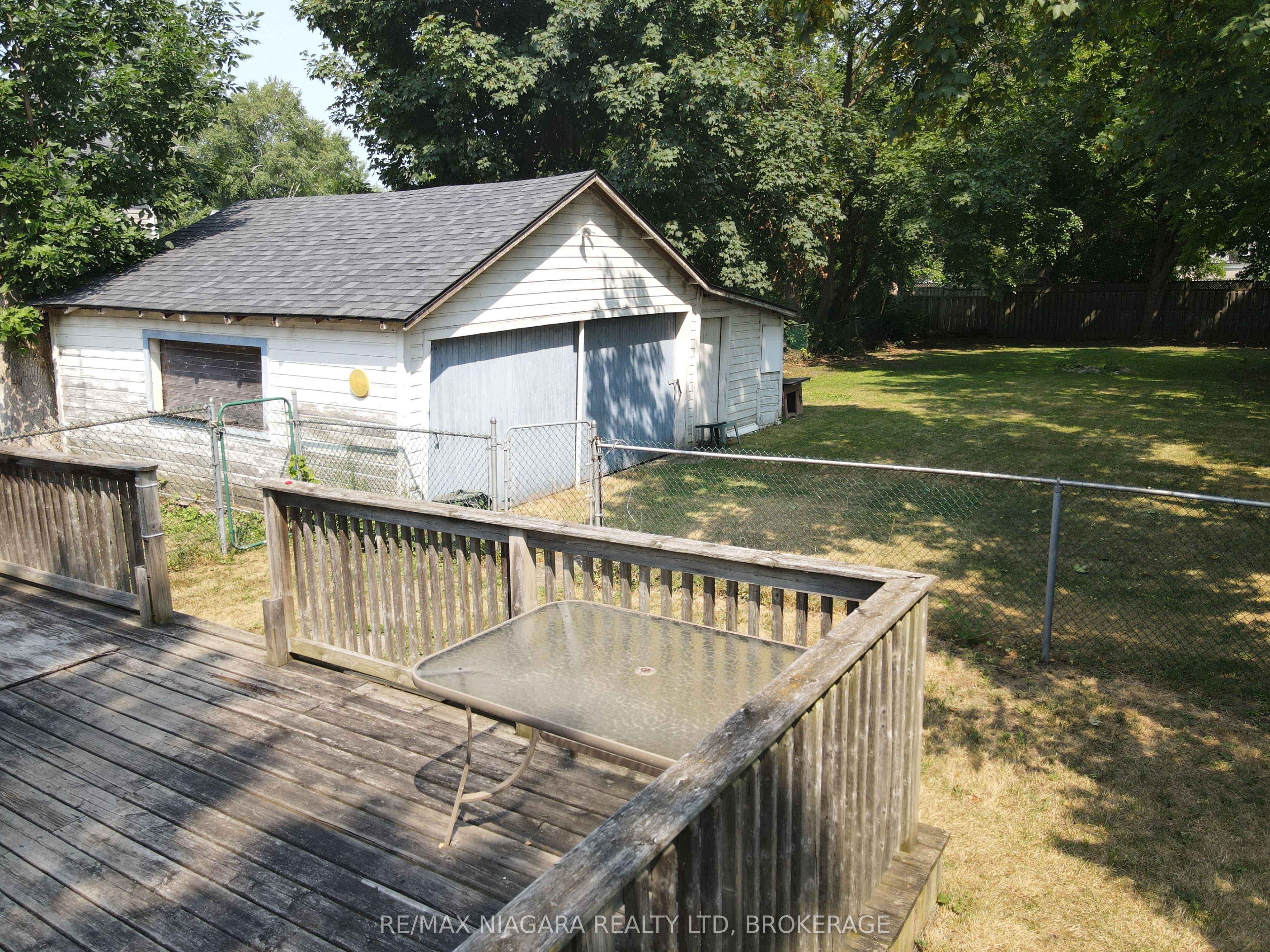 35 Forsythe Street Property Photo 11