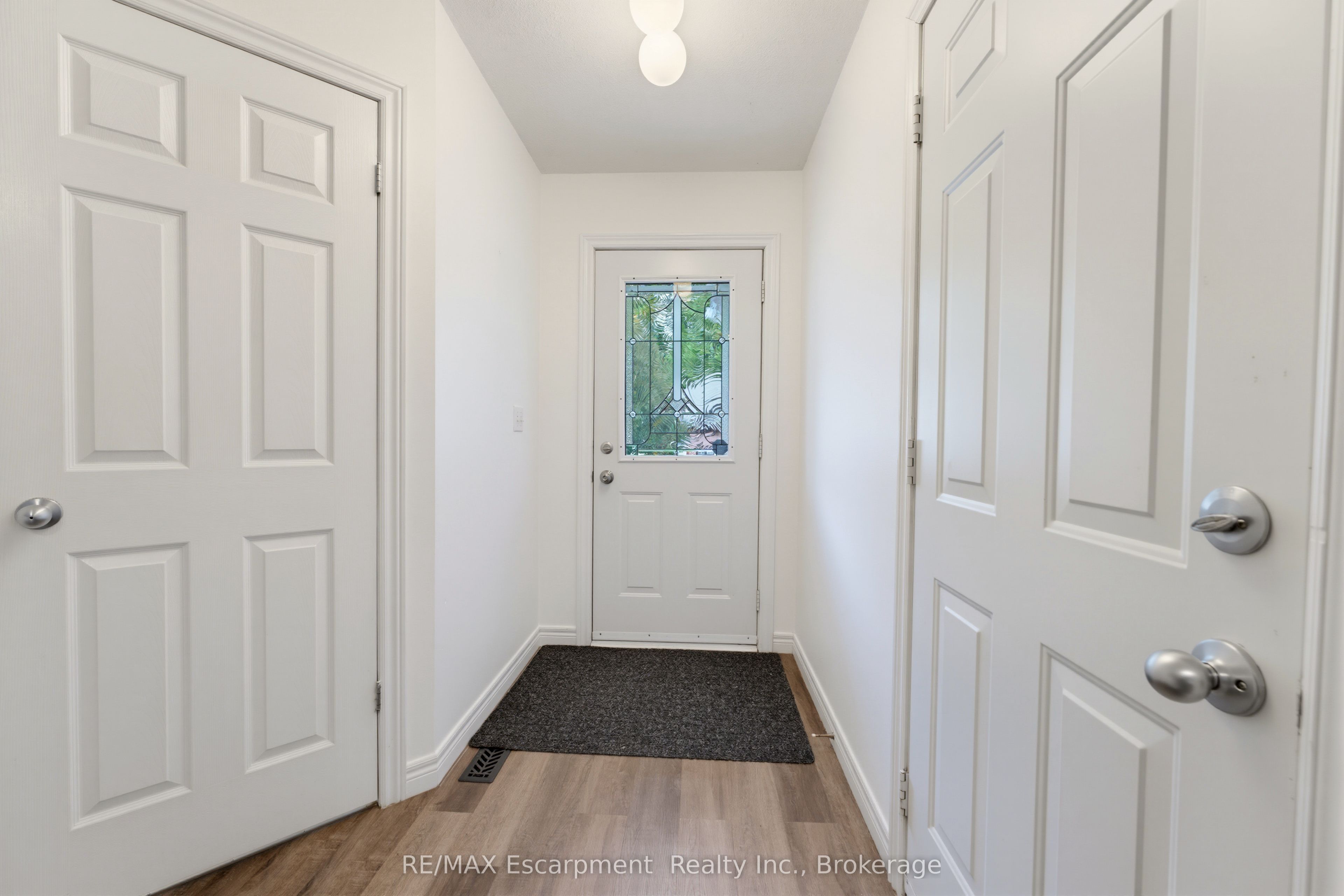 62 Potters Way Property Photo 9