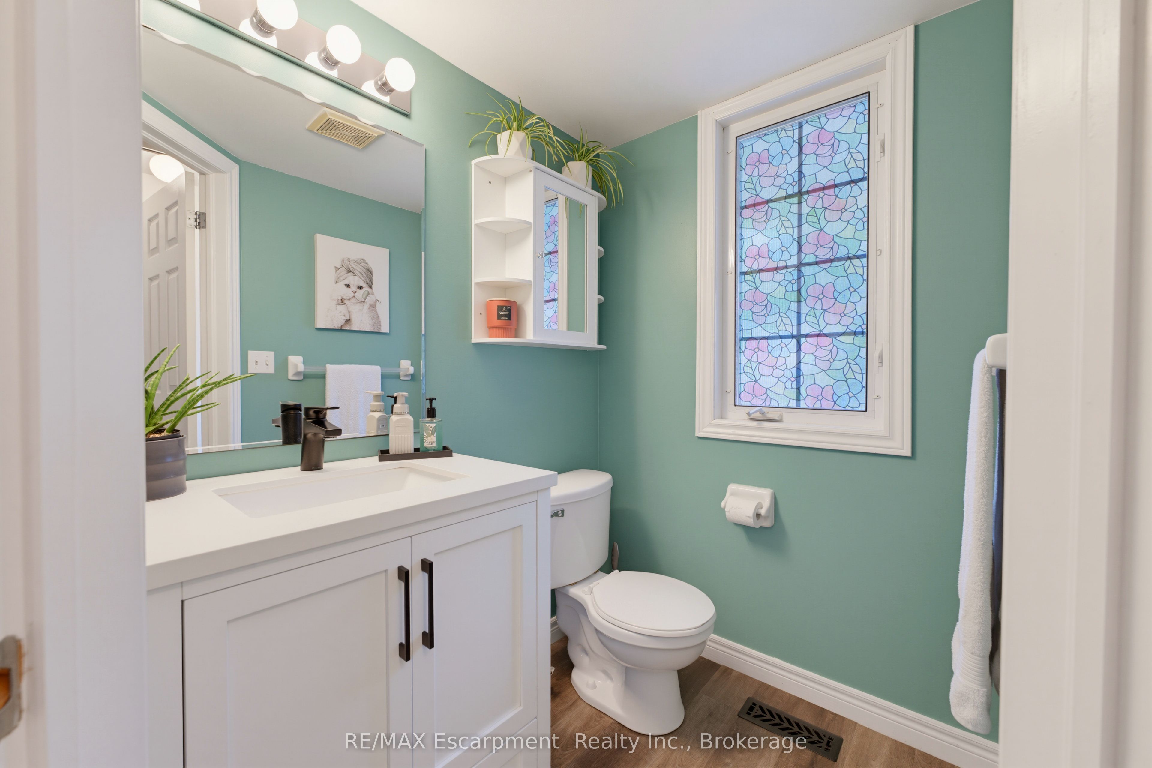 62 Potters Way Property Photo 18