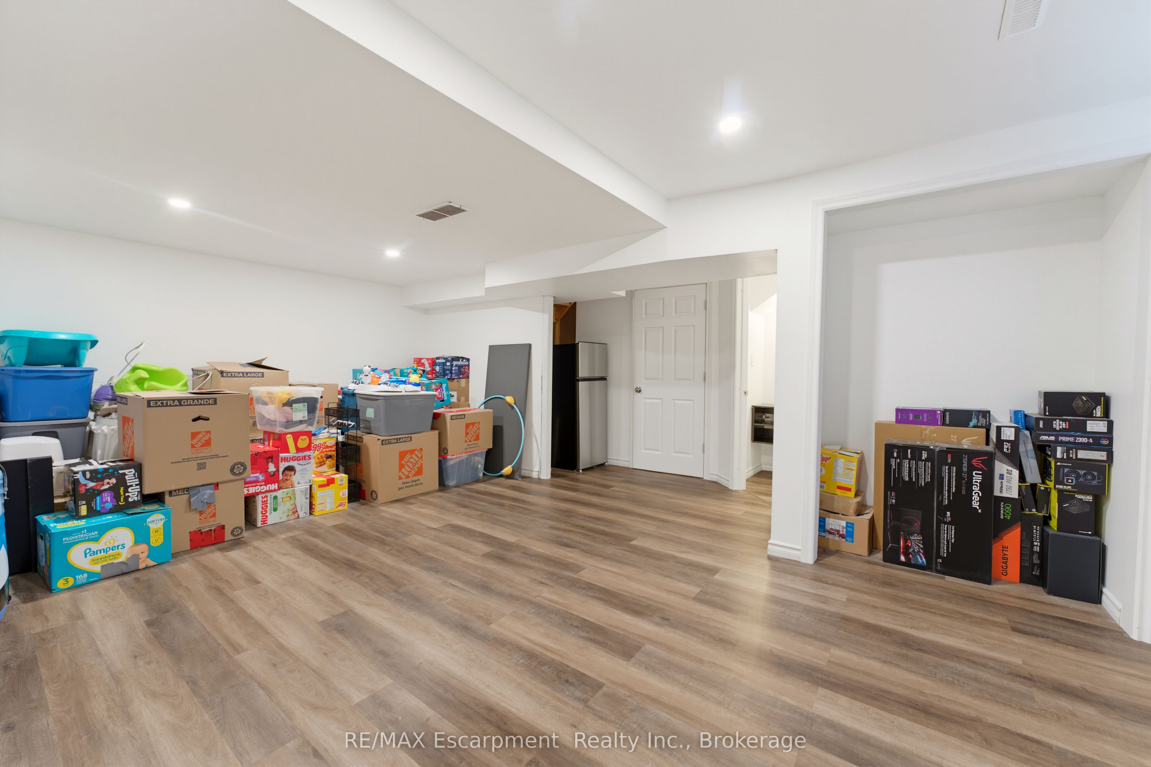 62 Potters Way Property Photo 24