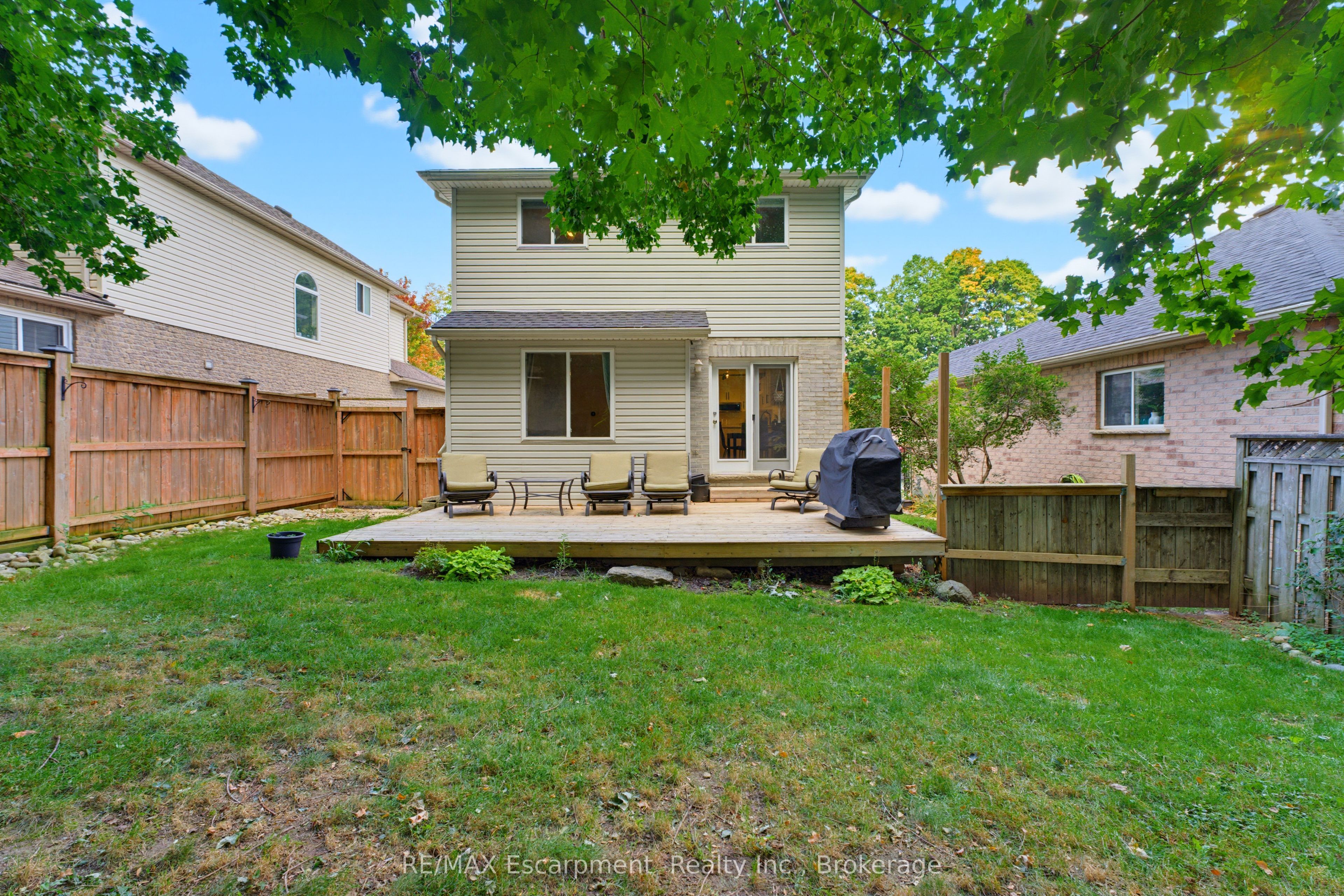 62 Potters Way Property Photo 33