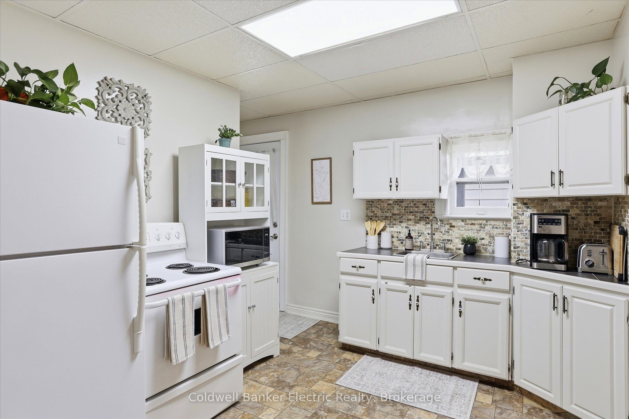461 Murray Street Property Photo 10