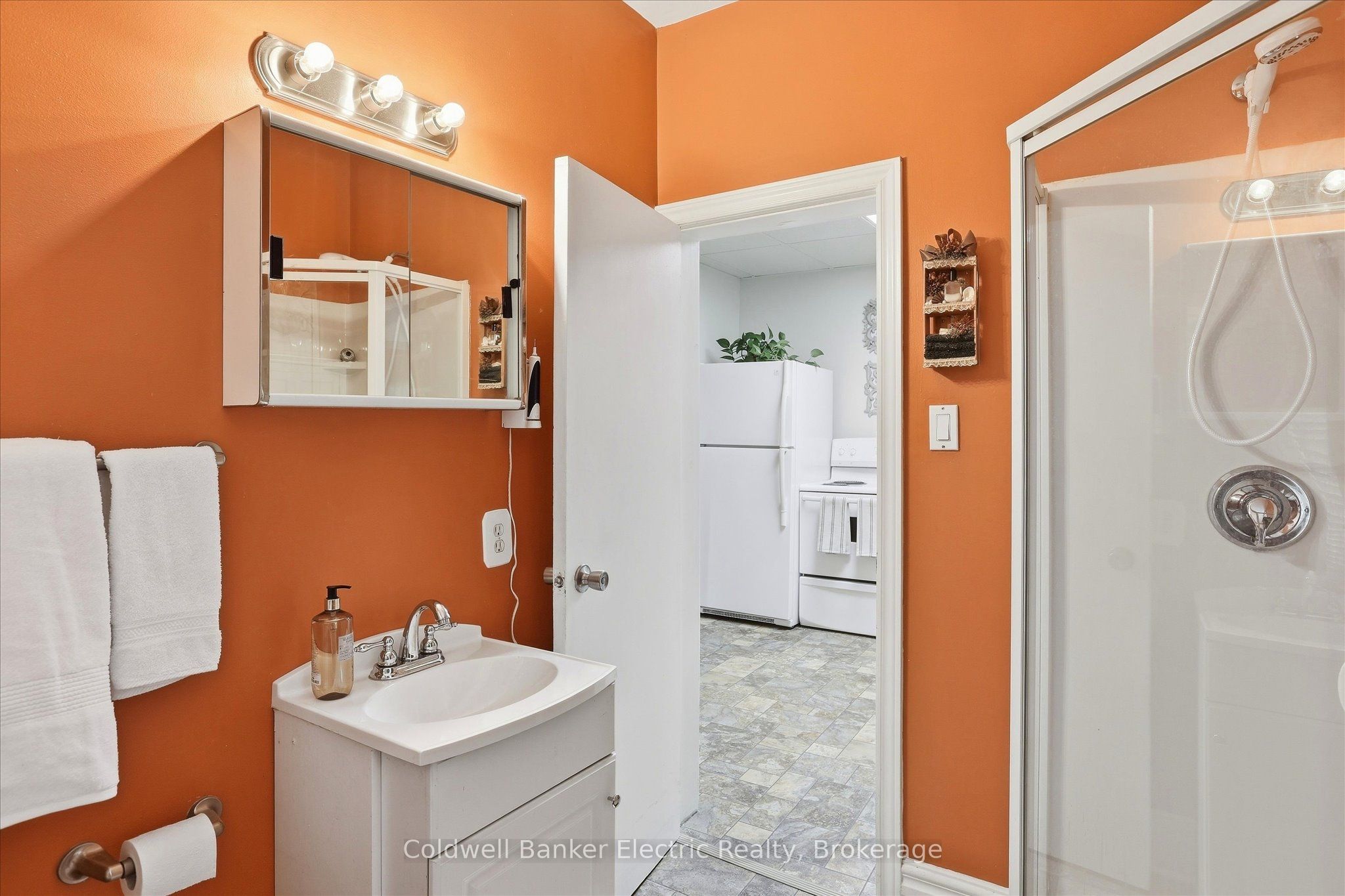 461 Murray Street Property Photo 15