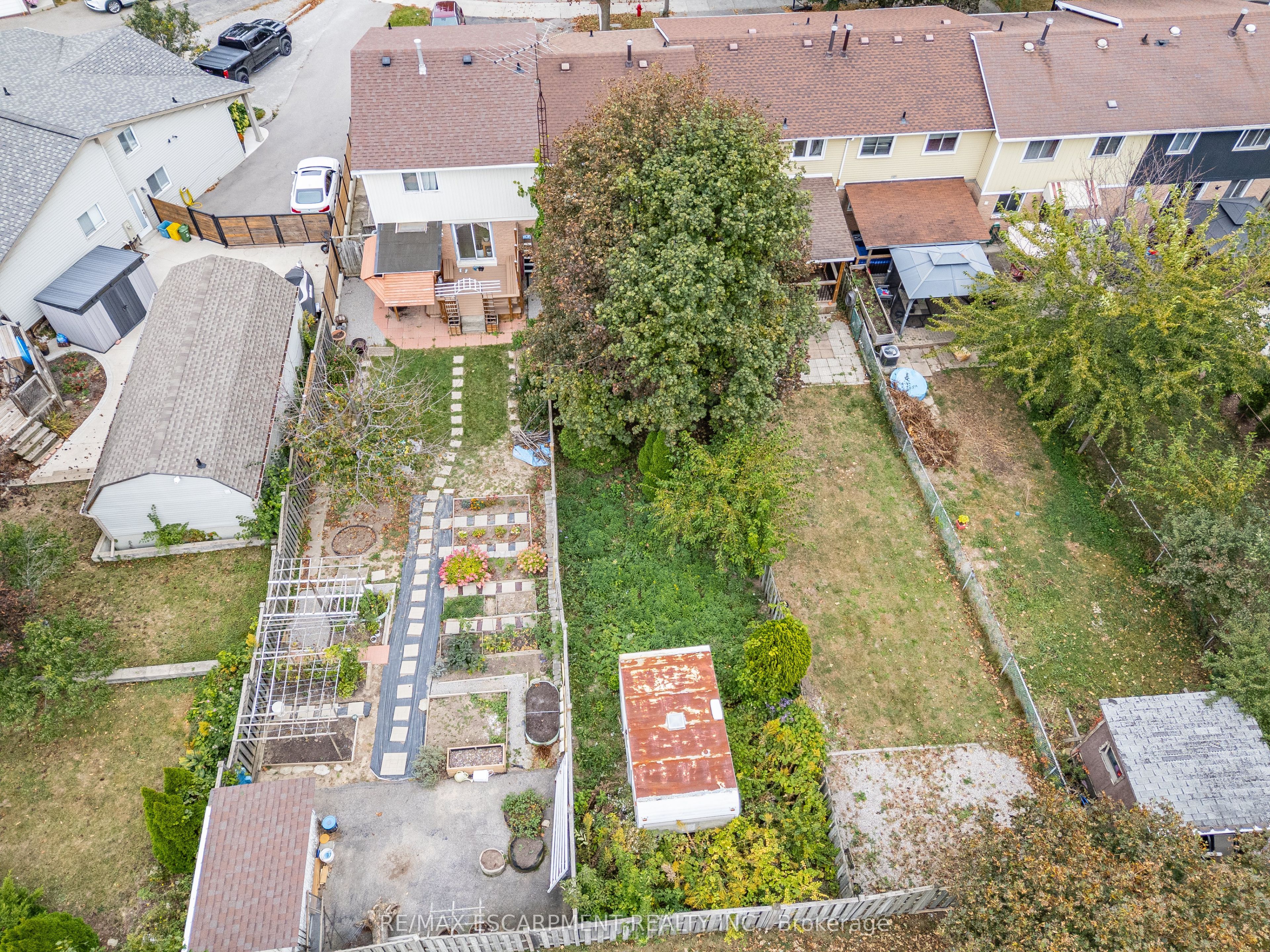 62 Gledhill Crescent Property Photo 4