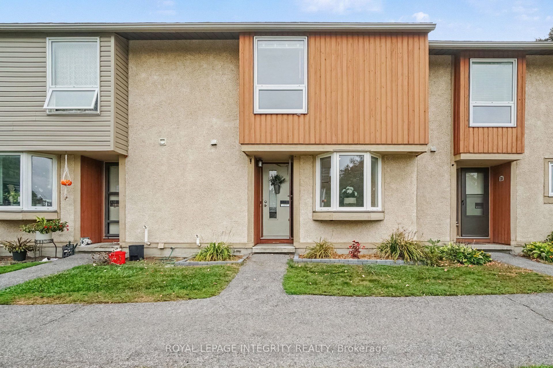 33 Woodfield Drive C Property Photo 1