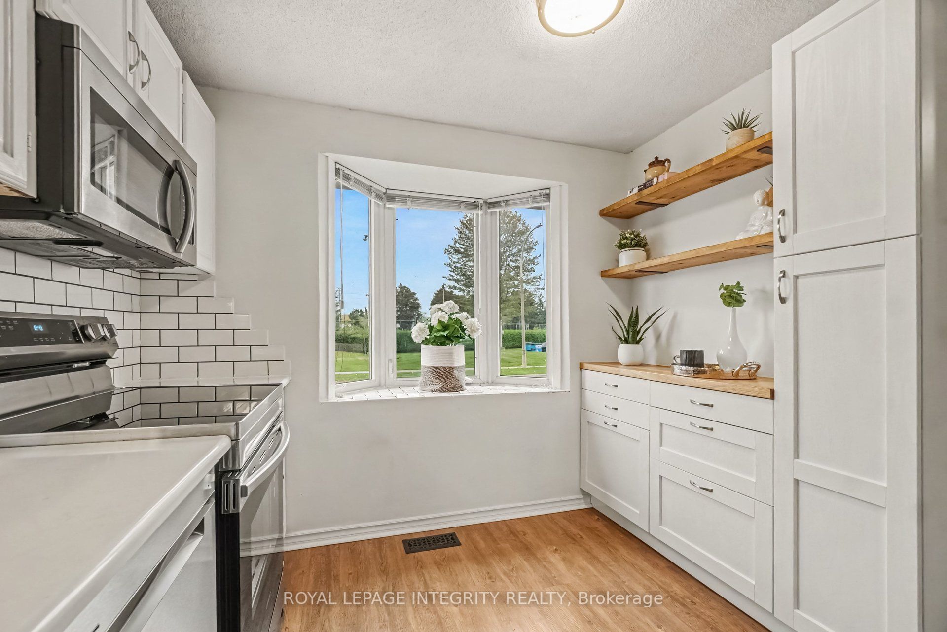 33 Woodfield Drive C Property Photo 6