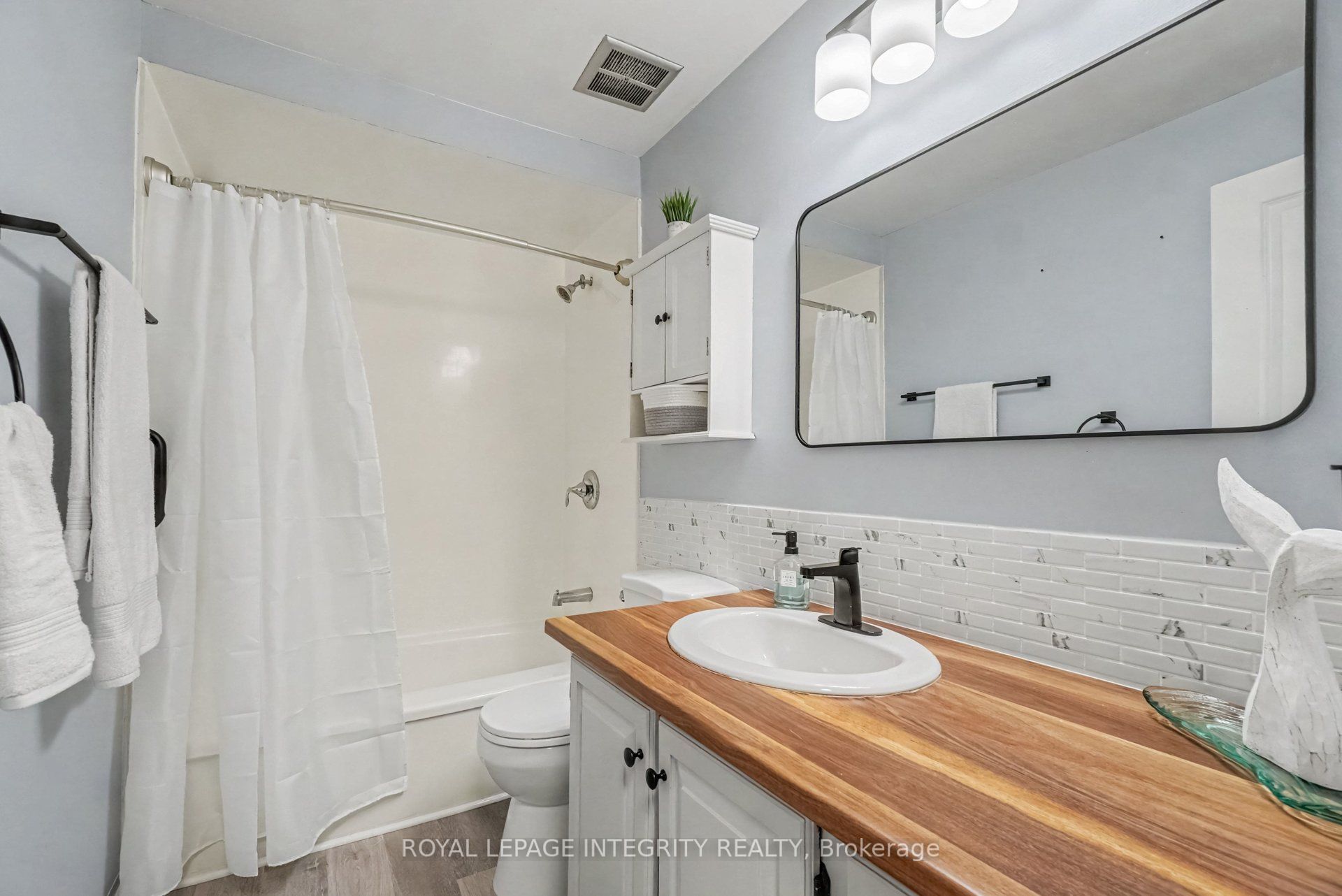 33 Woodfield Drive C Property Photo 26