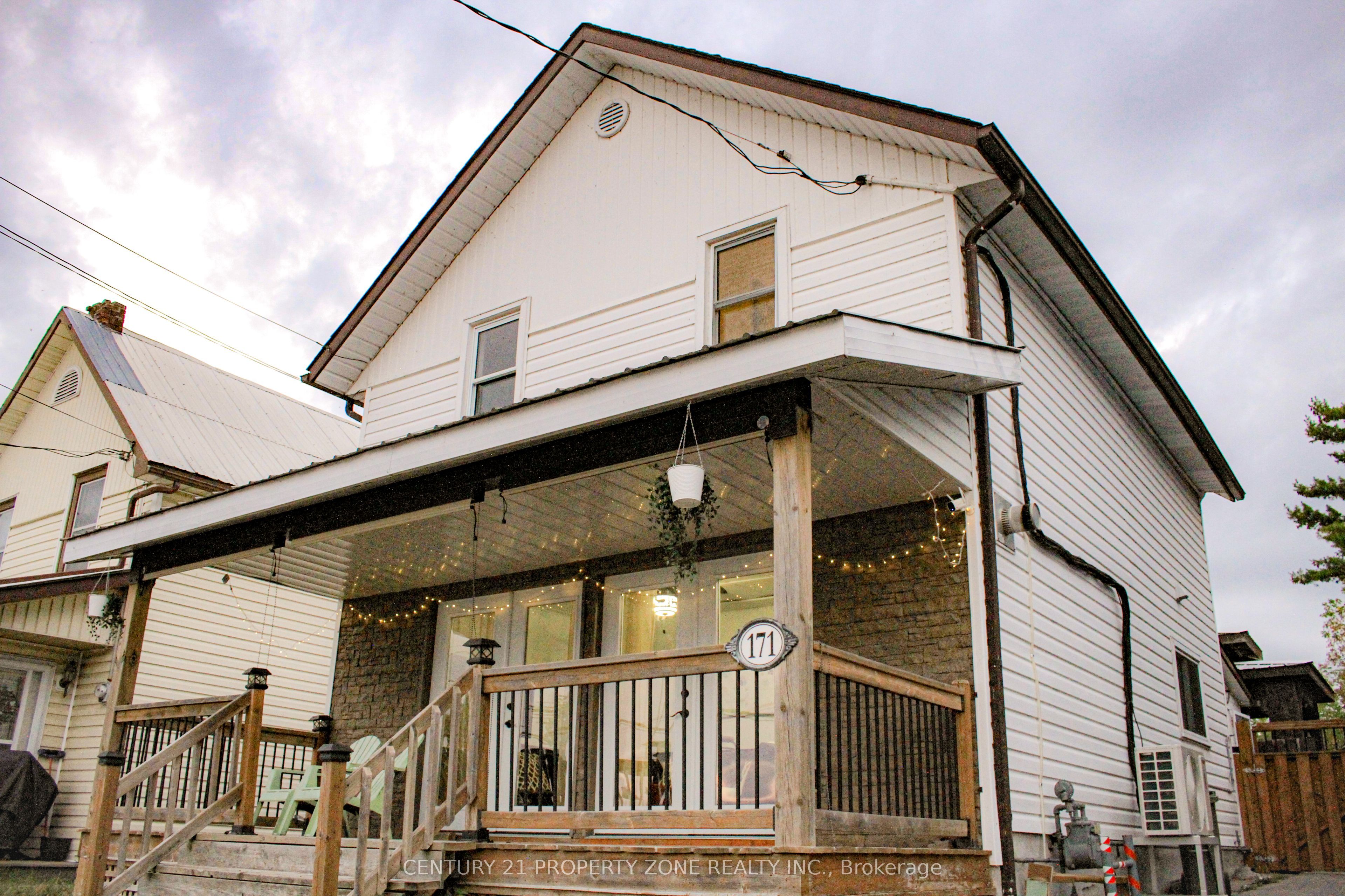 171 Main Street Property Photo 2