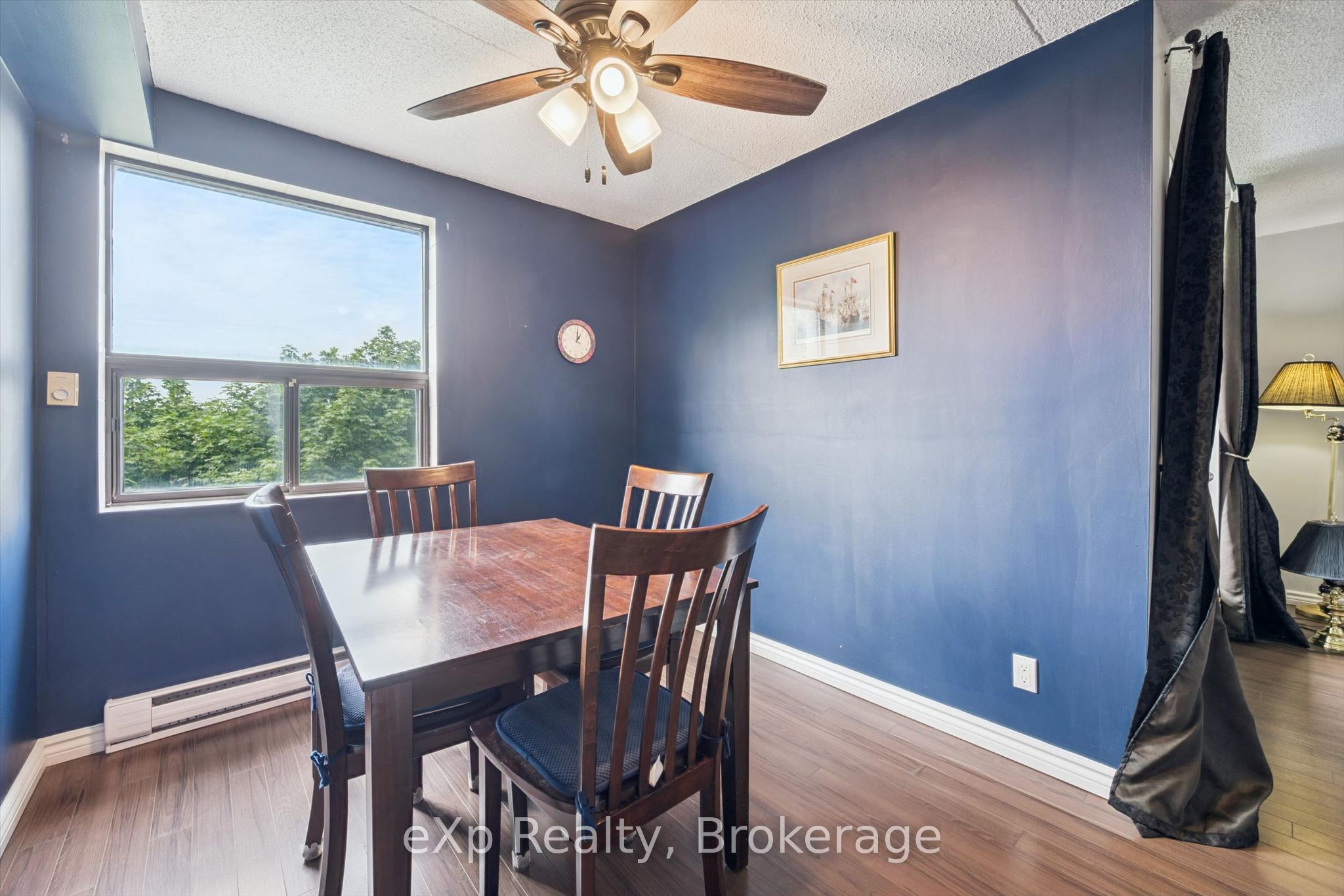 65 Silvercreek Parkway N 404 Property Photo 12