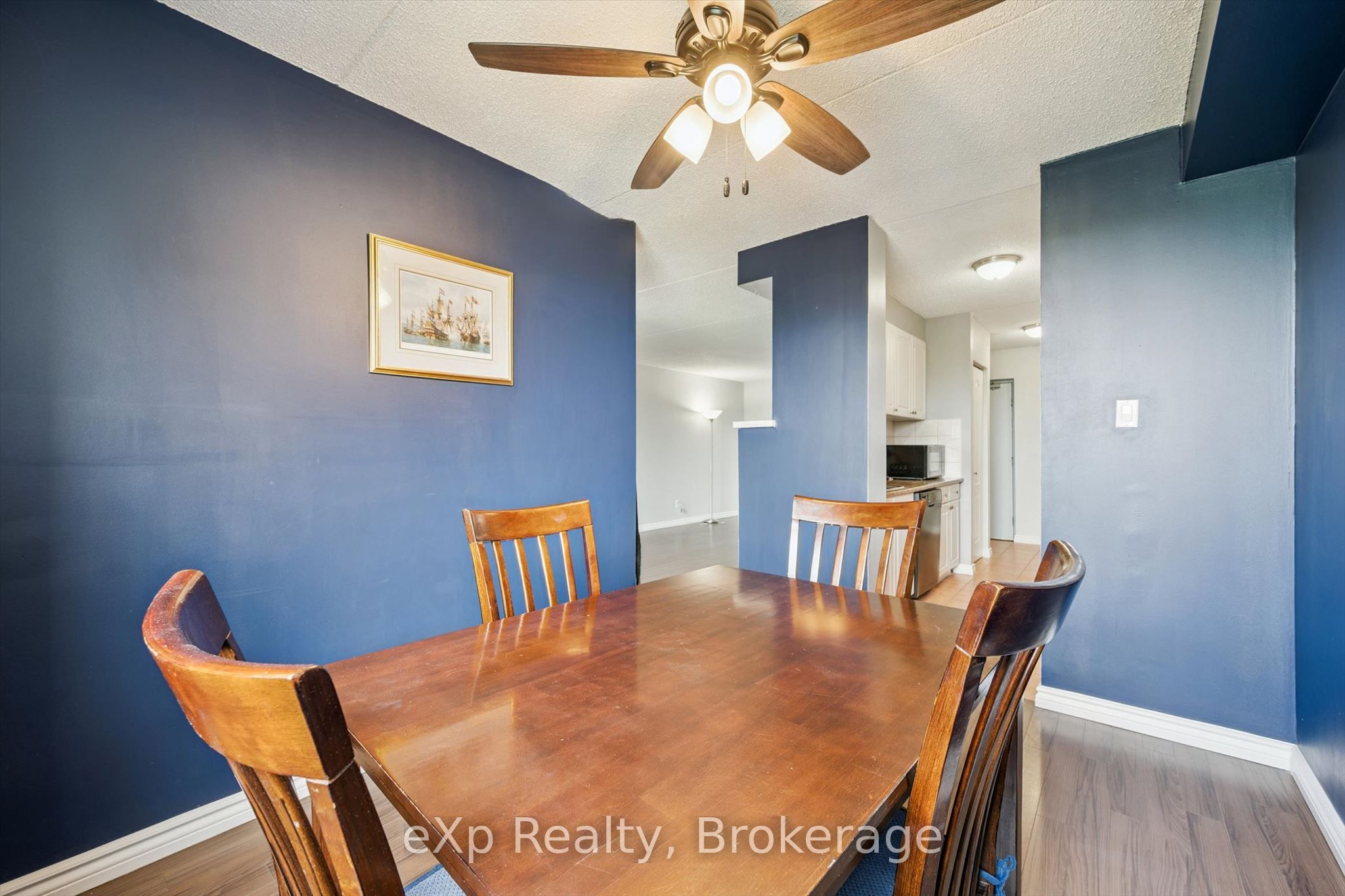 65 Silvercreek Parkway N 404 Property Photo 15