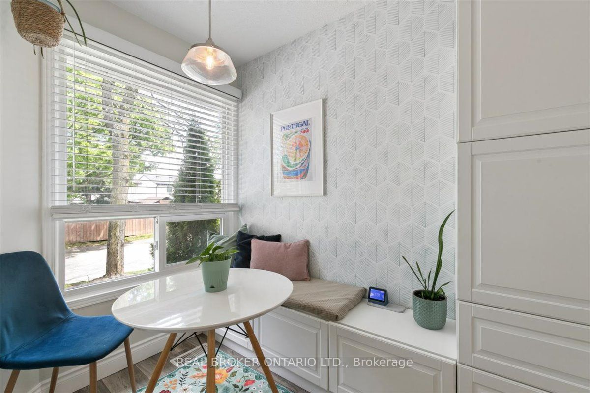 180 Highland Crescent 10 Property Photo 3