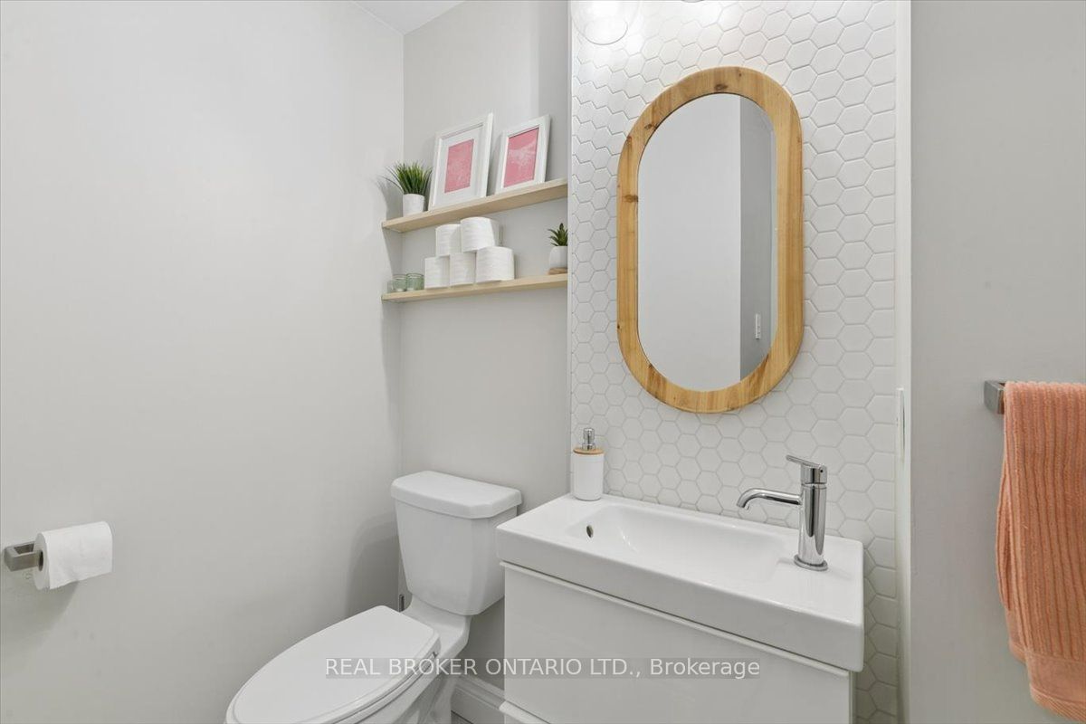 180 Highland Crescent 10 Property Photo 16