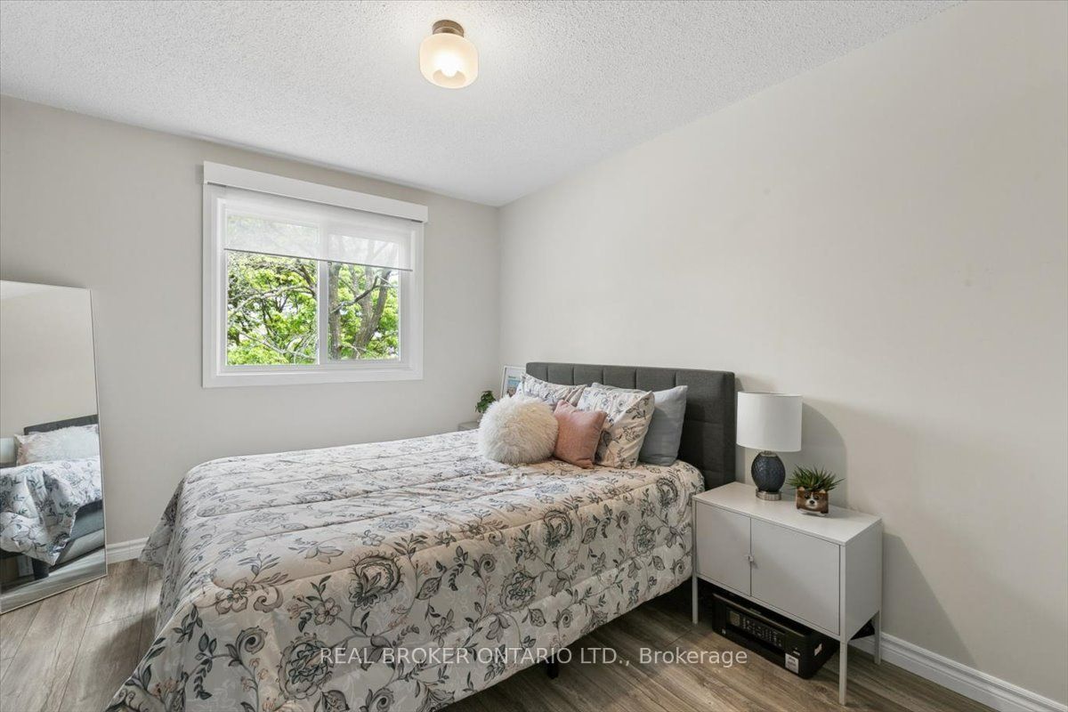 180 Highland Crescent 10 Property Photo 17