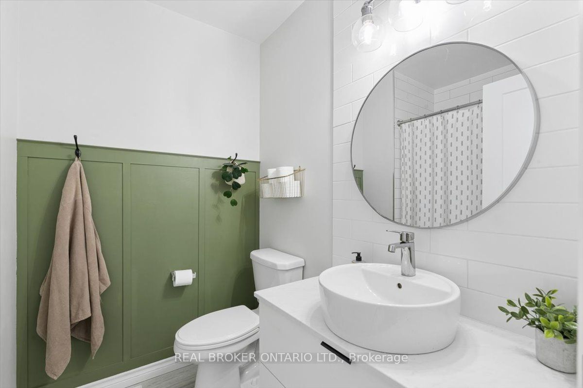 180 Highland Crescent 10 Property Photo 22
