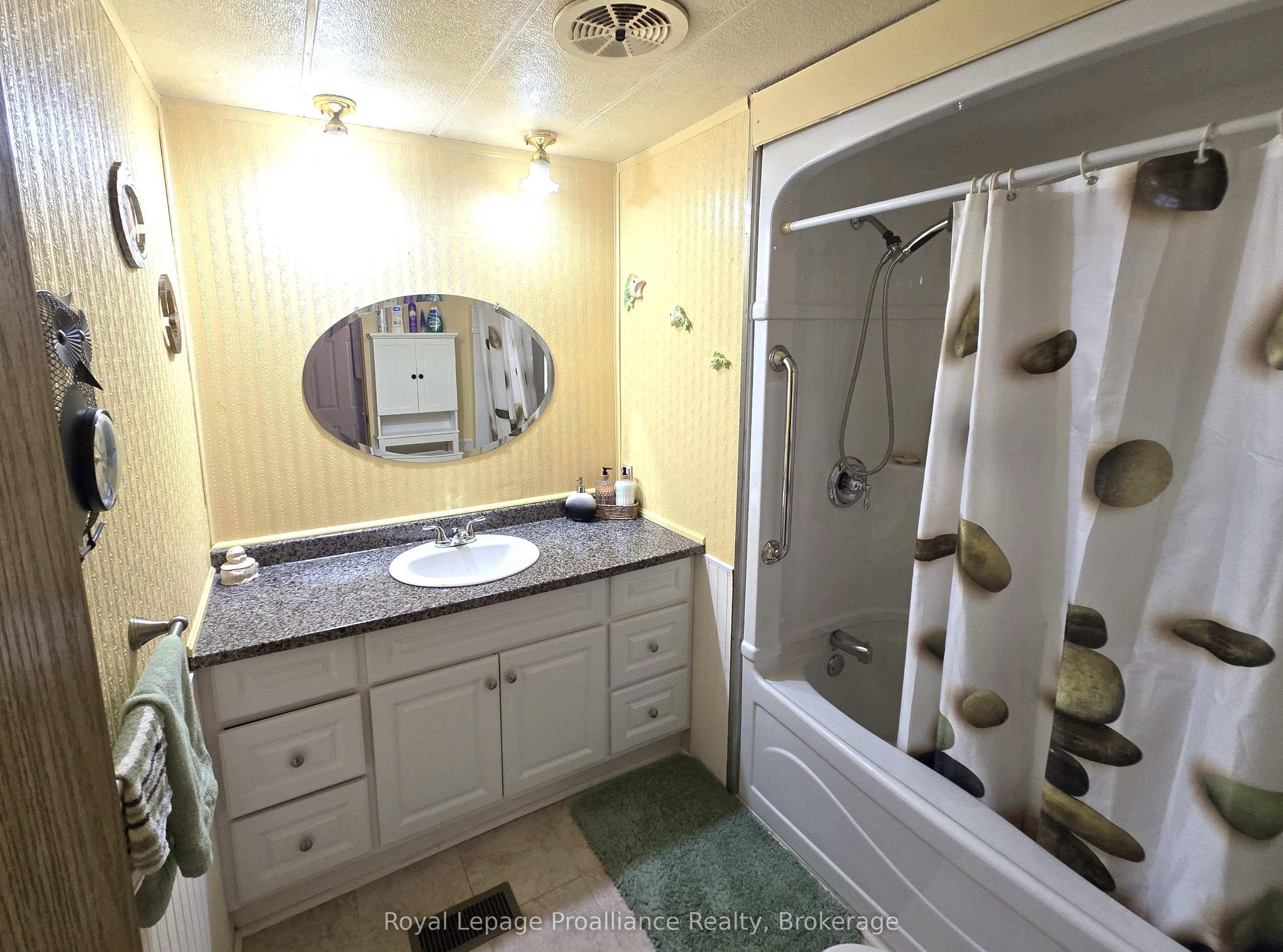 529 Old Highway 2 68 Property Photo 15