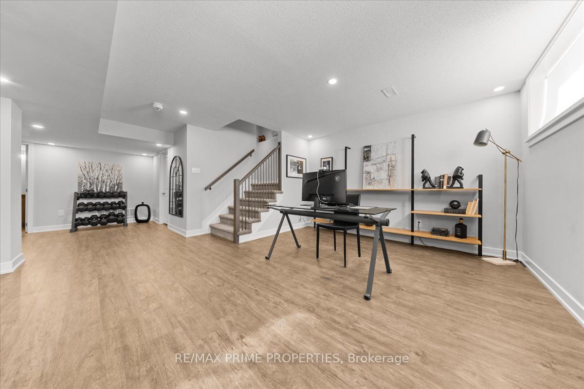 249 Joshua Street Property Photo 38