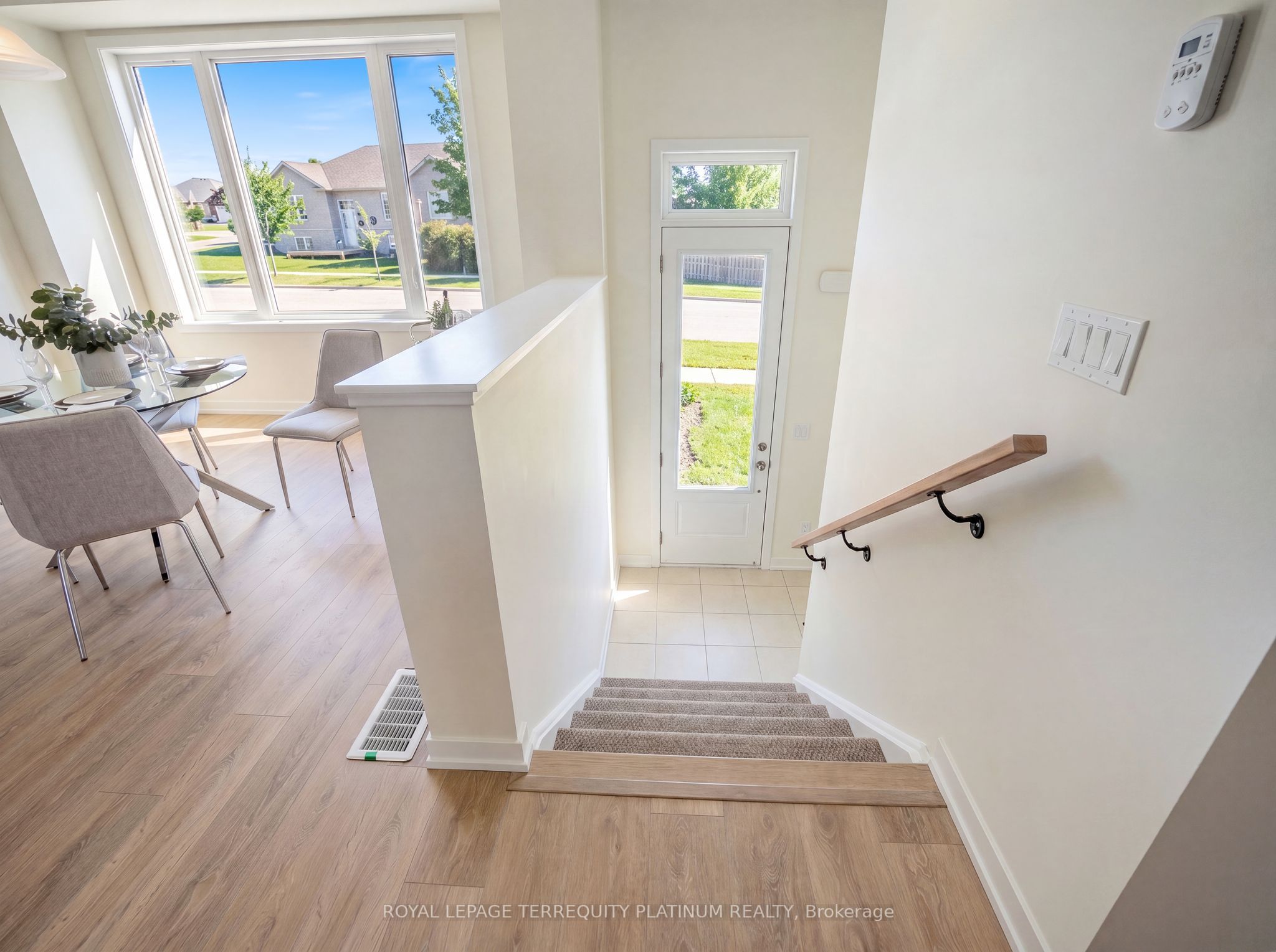 160 Densmore Road 4 Property Photo 3