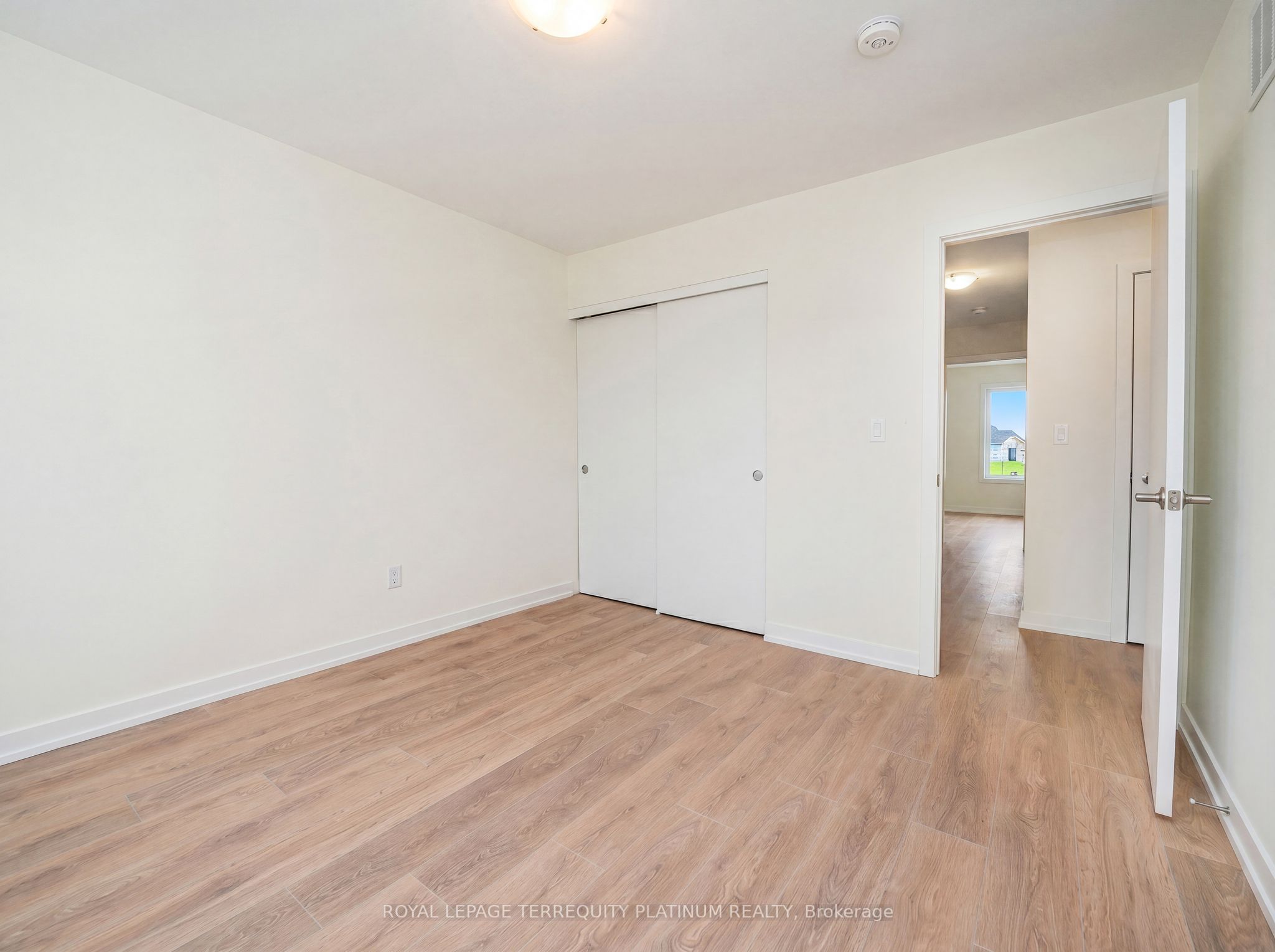 160 Densmore Road 4 Property Photo 34